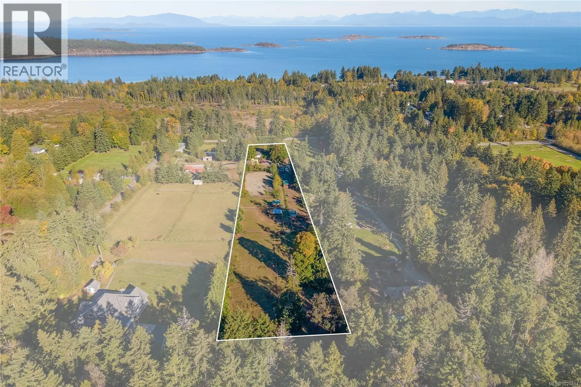 Property at 7727 Superior Rd, Lantzville, BC