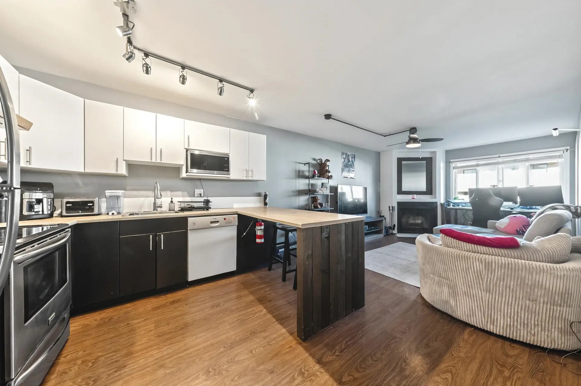 Property at #301 1209 Howie Avenue, Coquitlam, BC