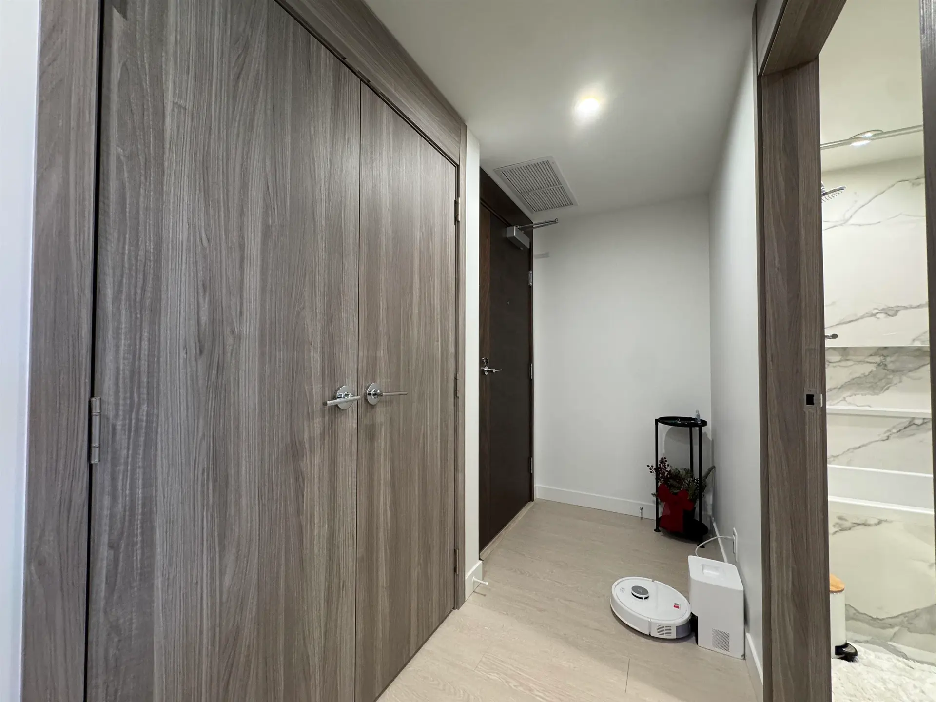 #1410 13768 100 Avenue - Image 10