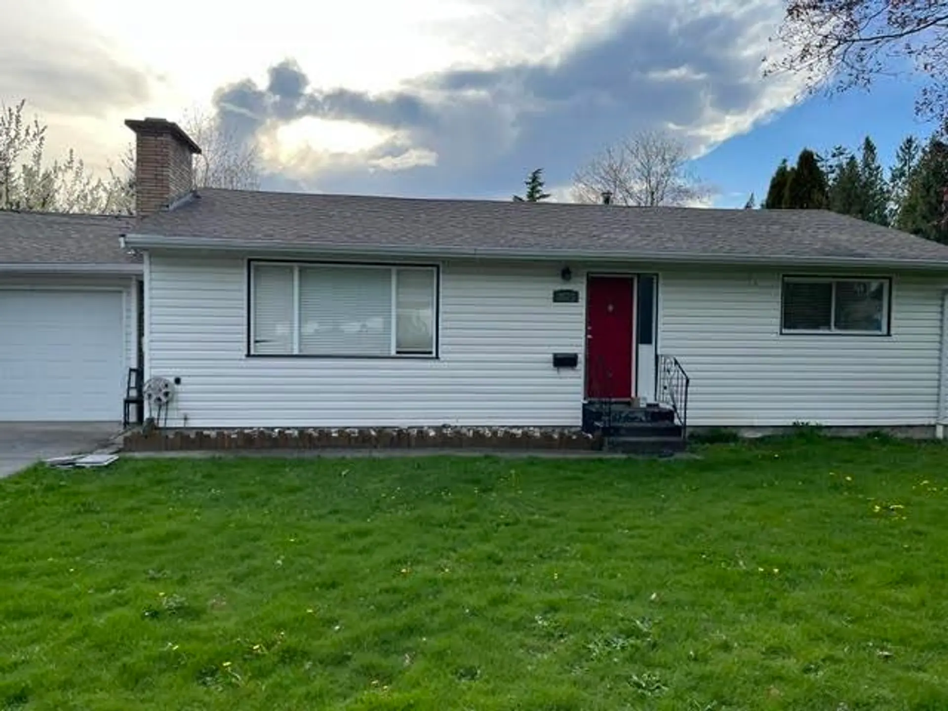 Property at 2075 Willow Street, Abbotsford, BC