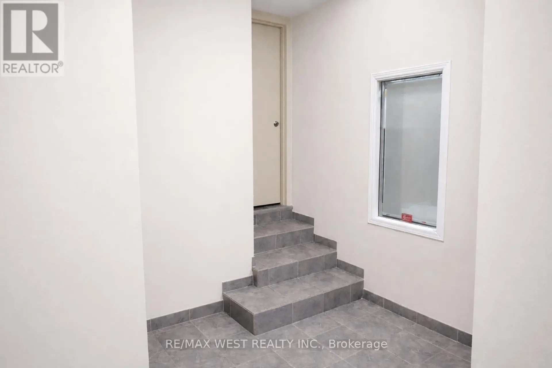 33 SOUTH STATION STREET - Image 15
