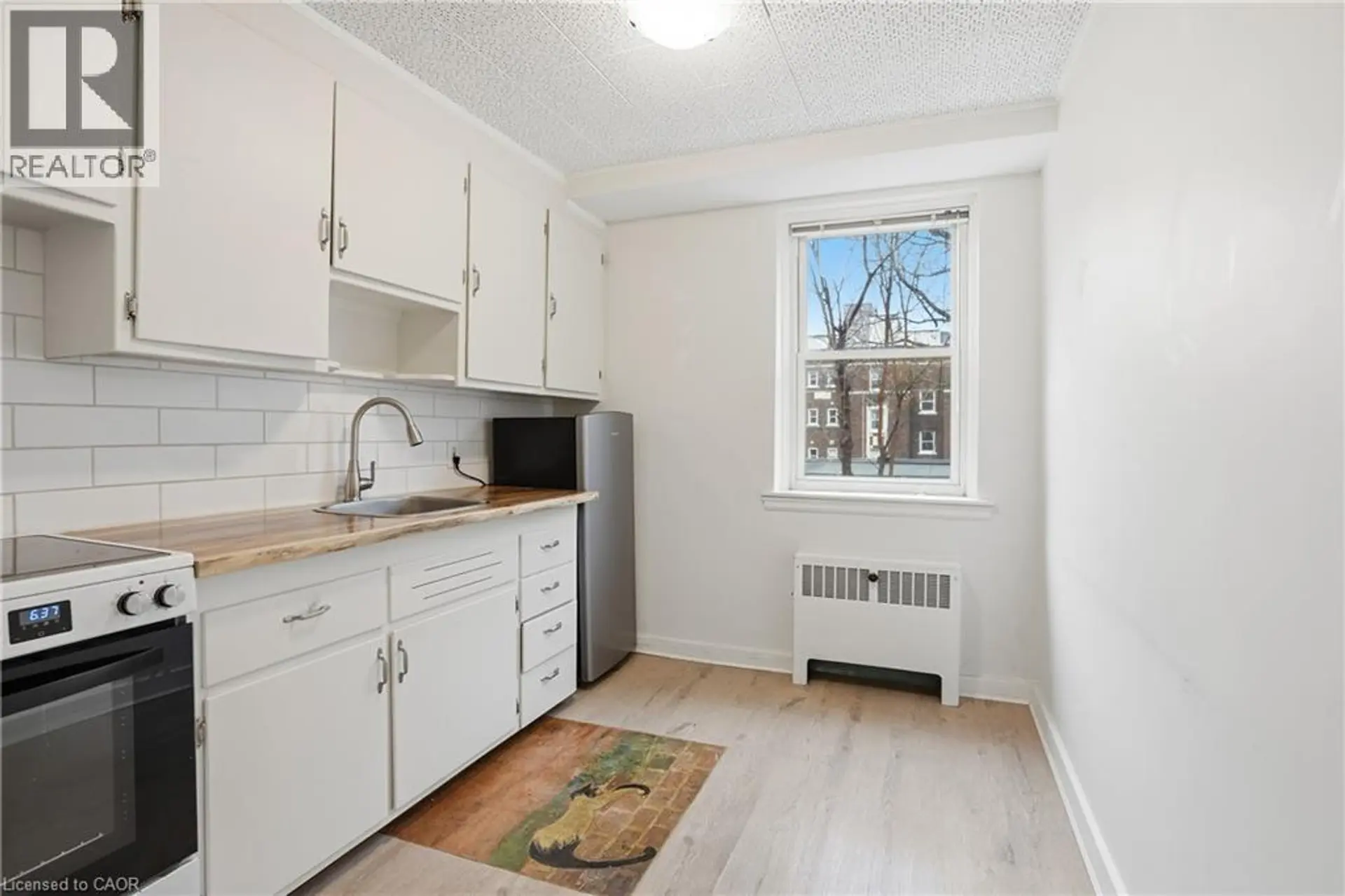 #9 4 ROBINSON Street - Image 7
