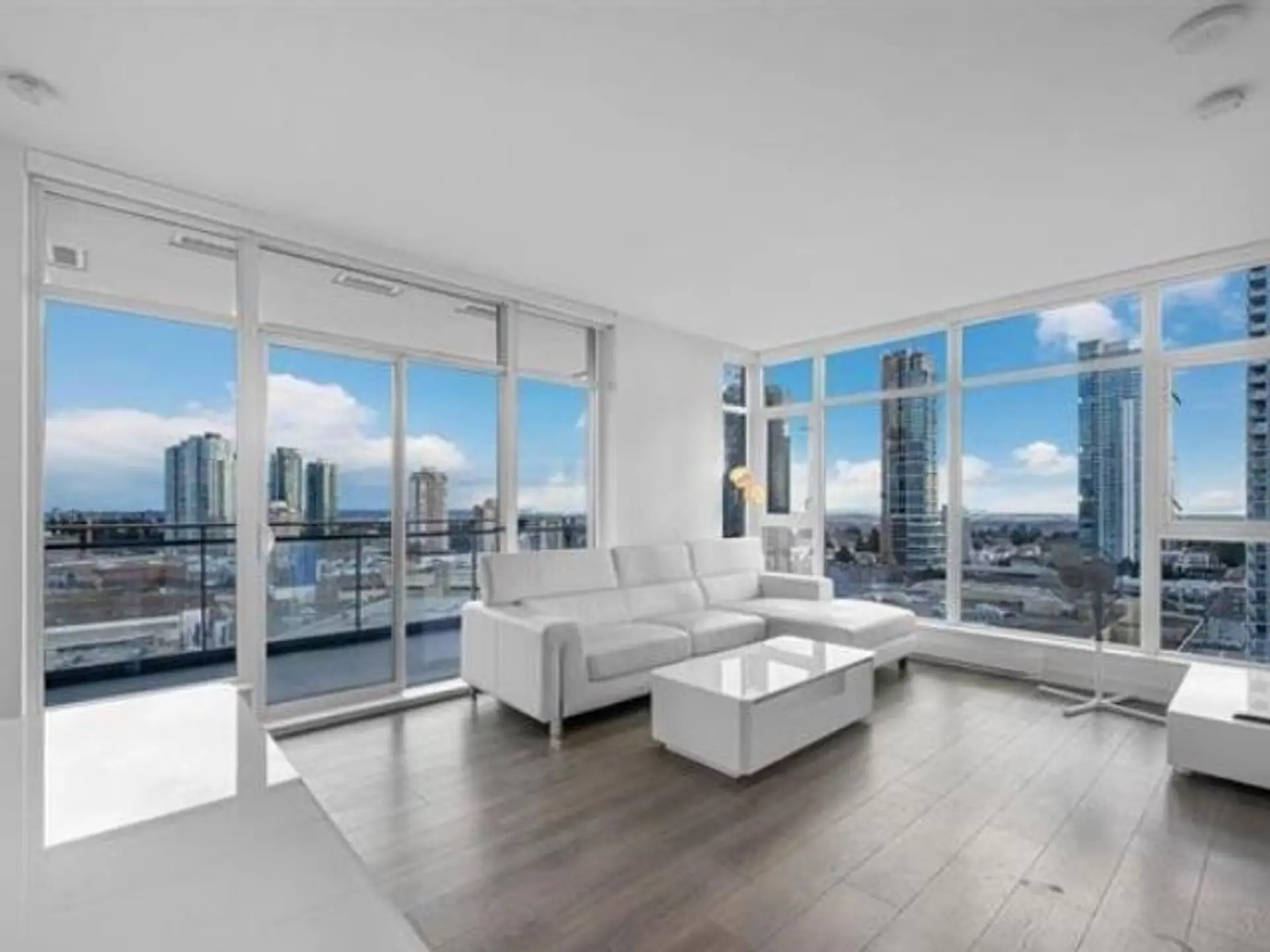 Property at #2009 4688 Kingsway, Burnaby, BC