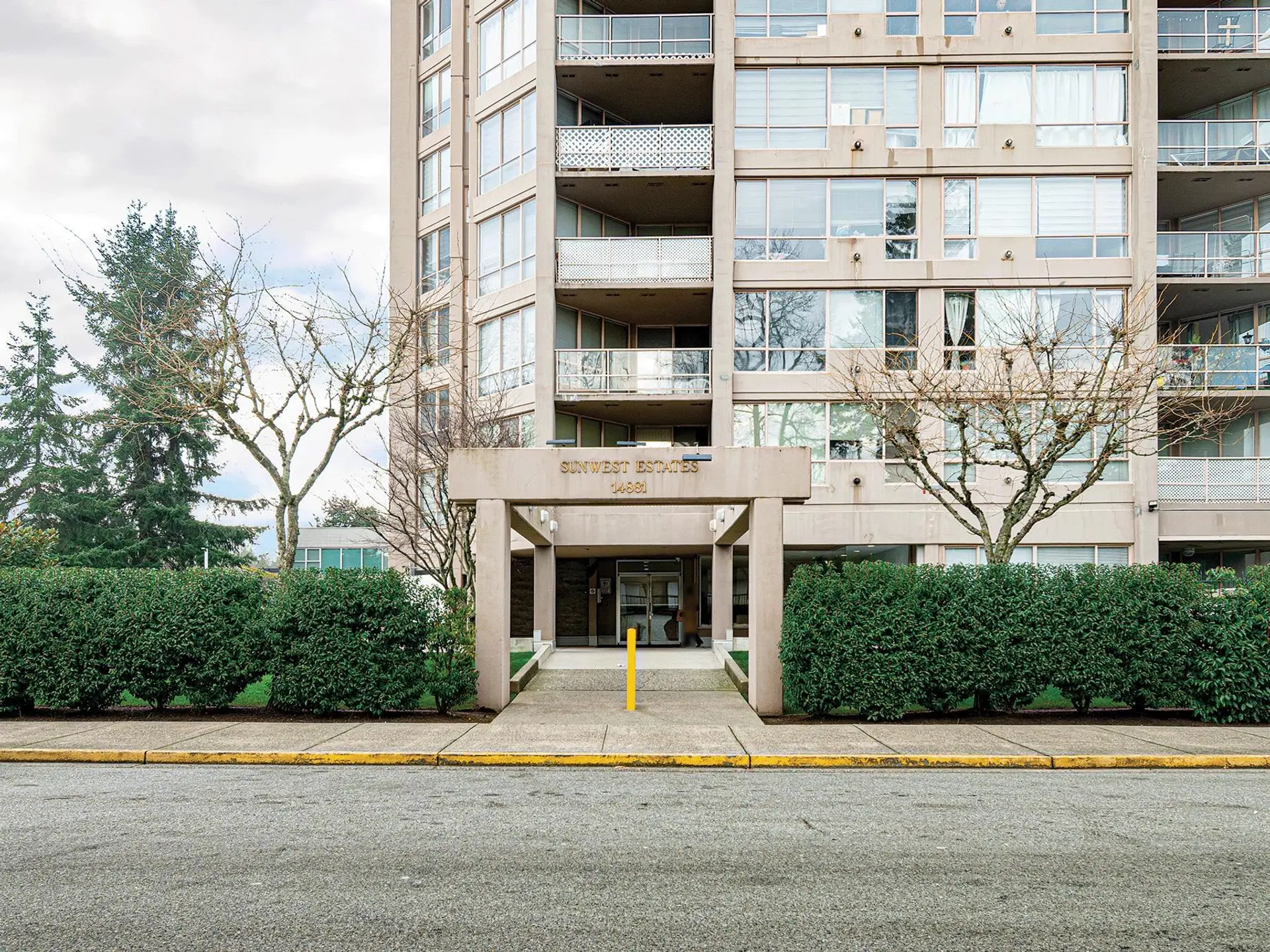 Property at #303 14881 103a Avenue, Surrey, BC