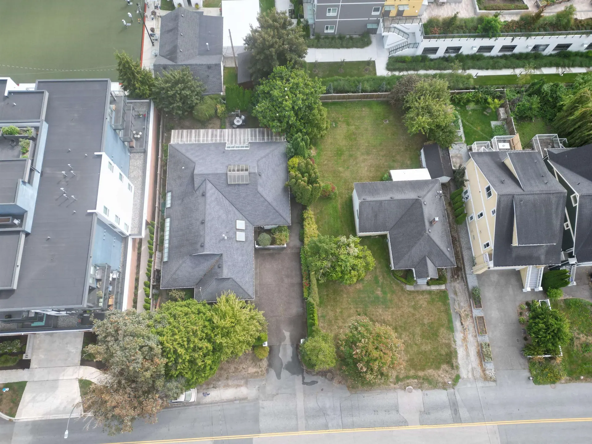 4654 51 Street - Image 4