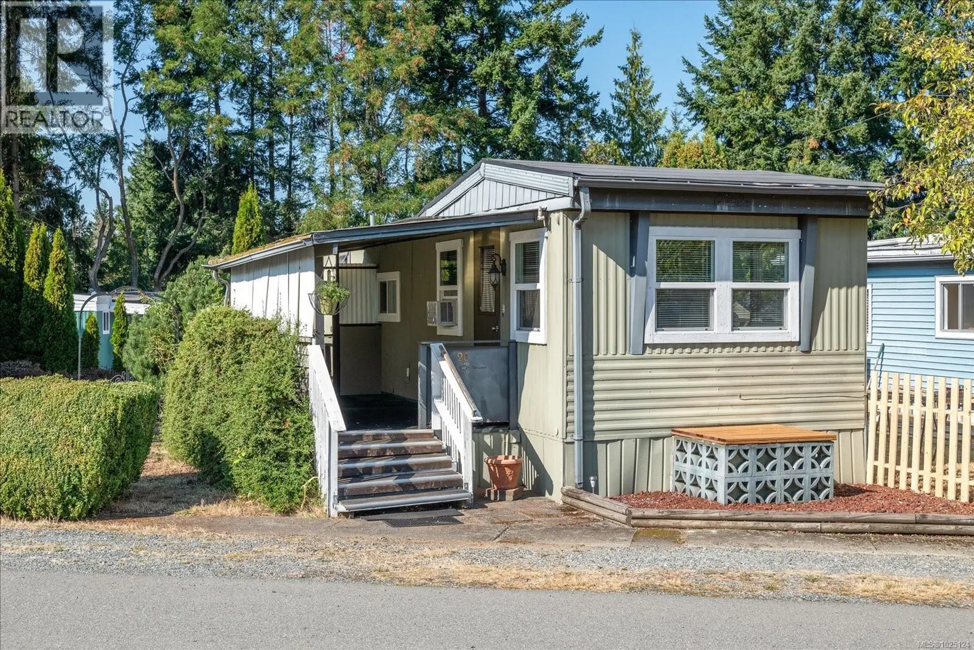Property at #20 6820 Parklands Pl, Lantzville, BC