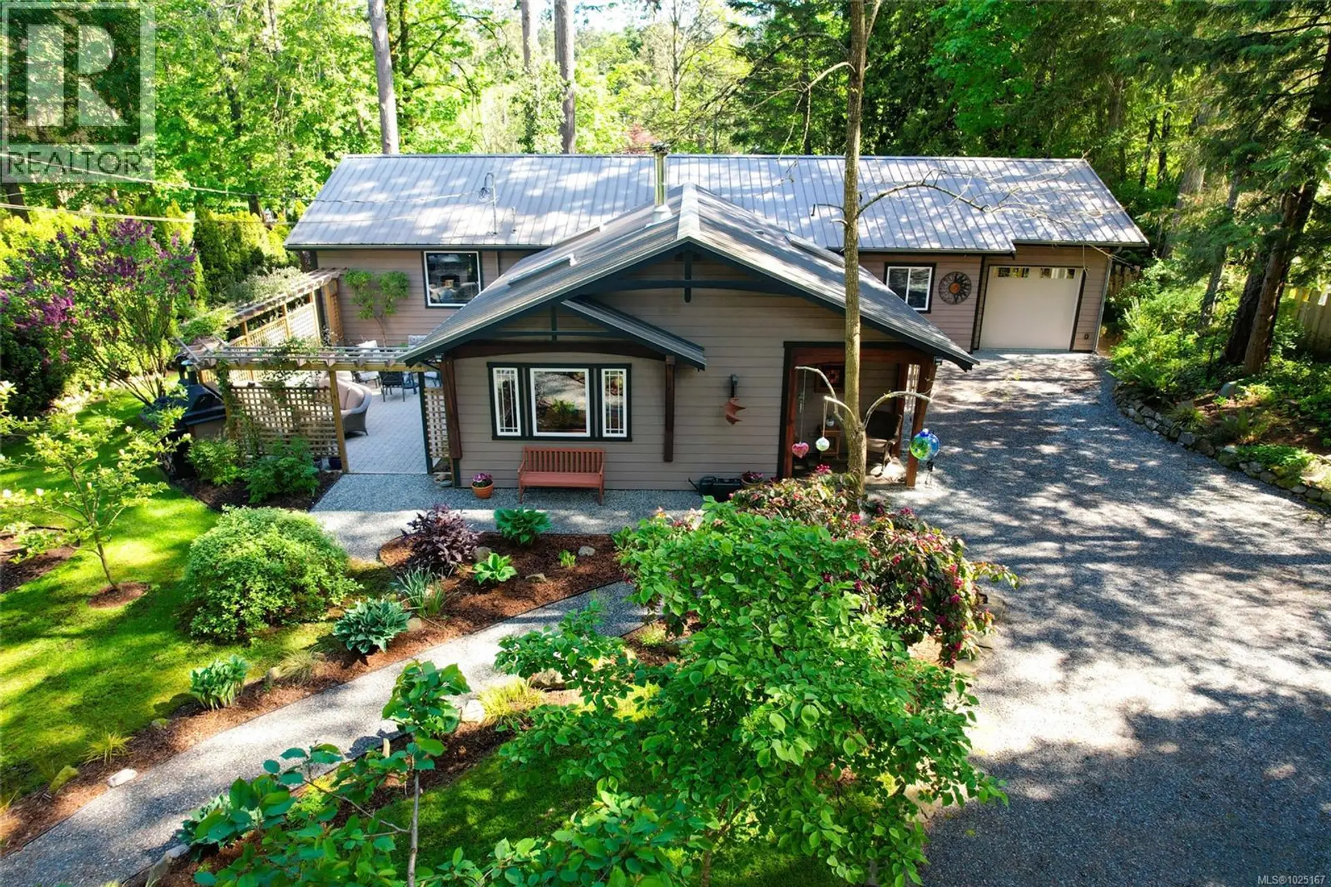 Property at 1126 North Rd, Gabriola Island, BC