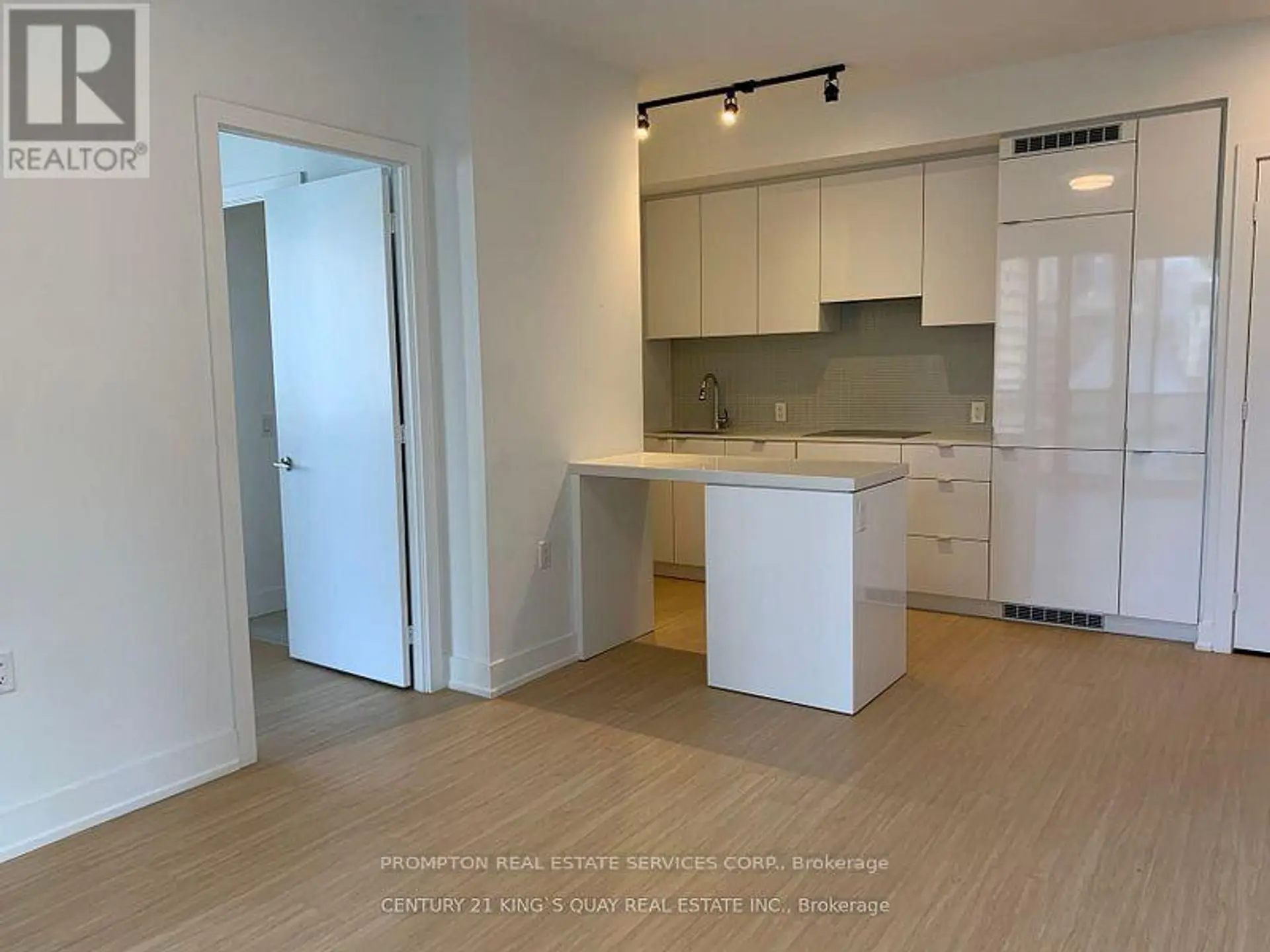 #1105 7 GRENVILLE STREET - Image 3