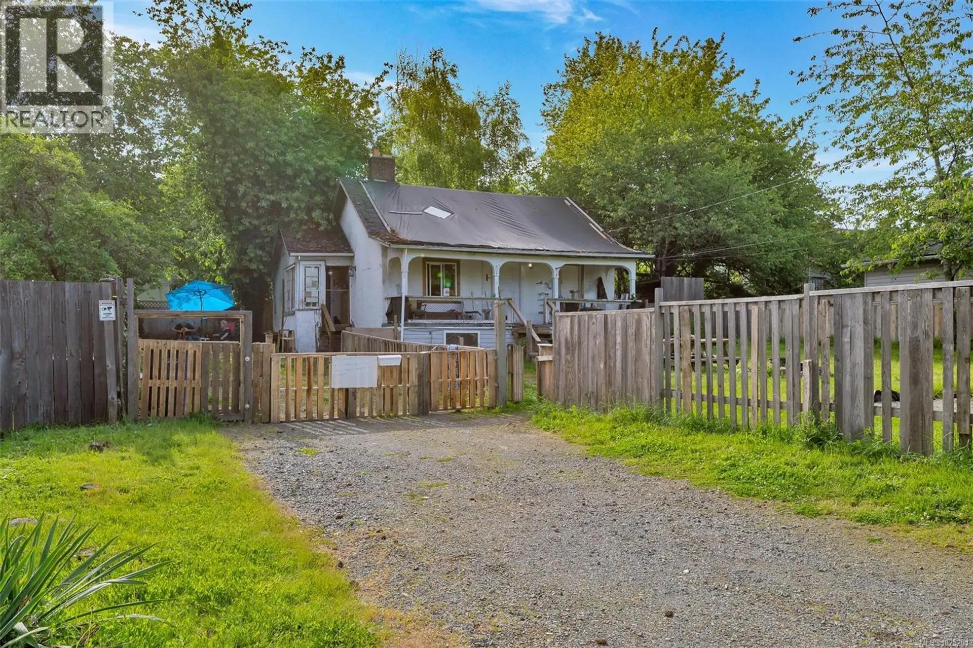 307 Holly Ave - Image 2