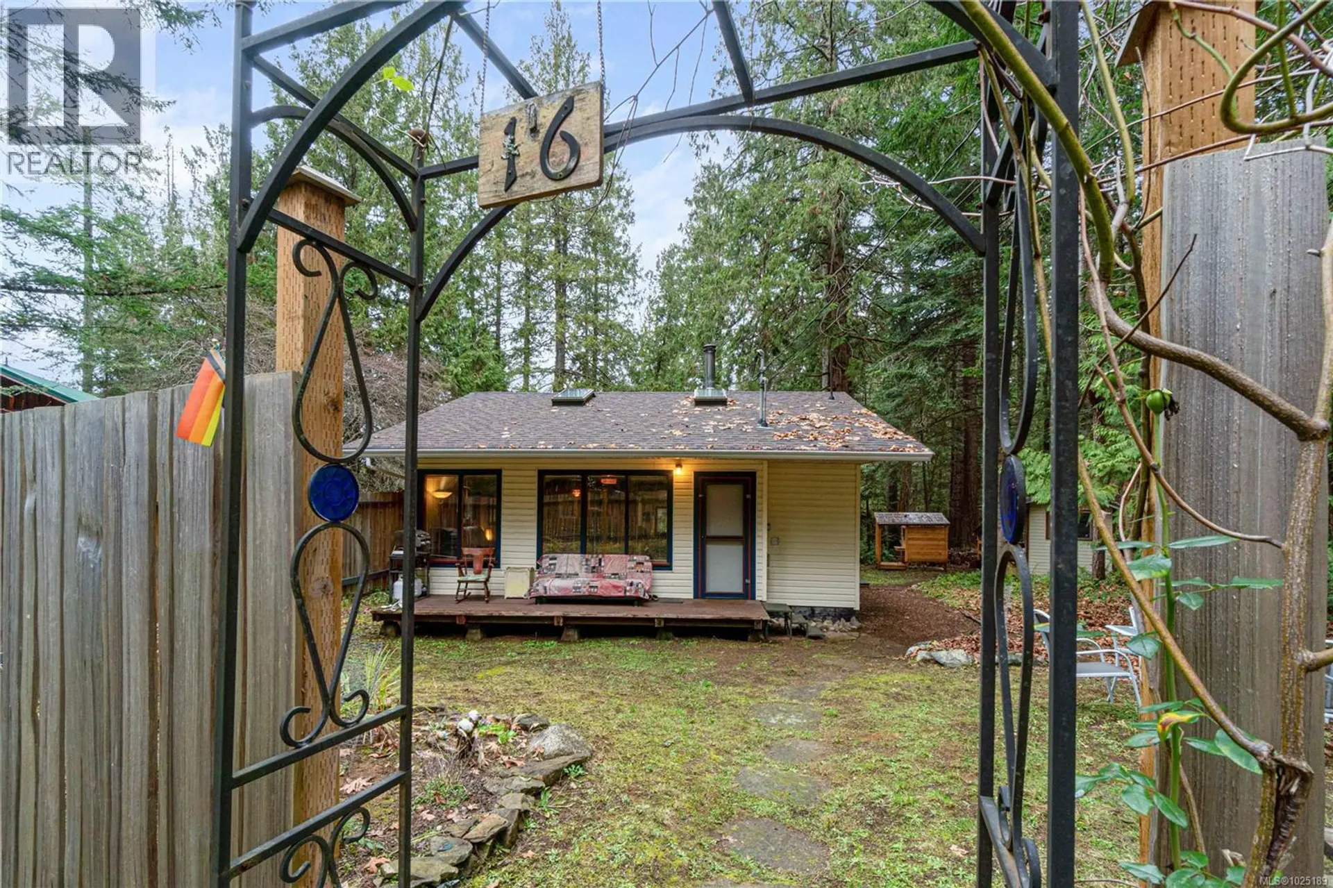 Property at 16 Treasure Trail, Protection Island, BC