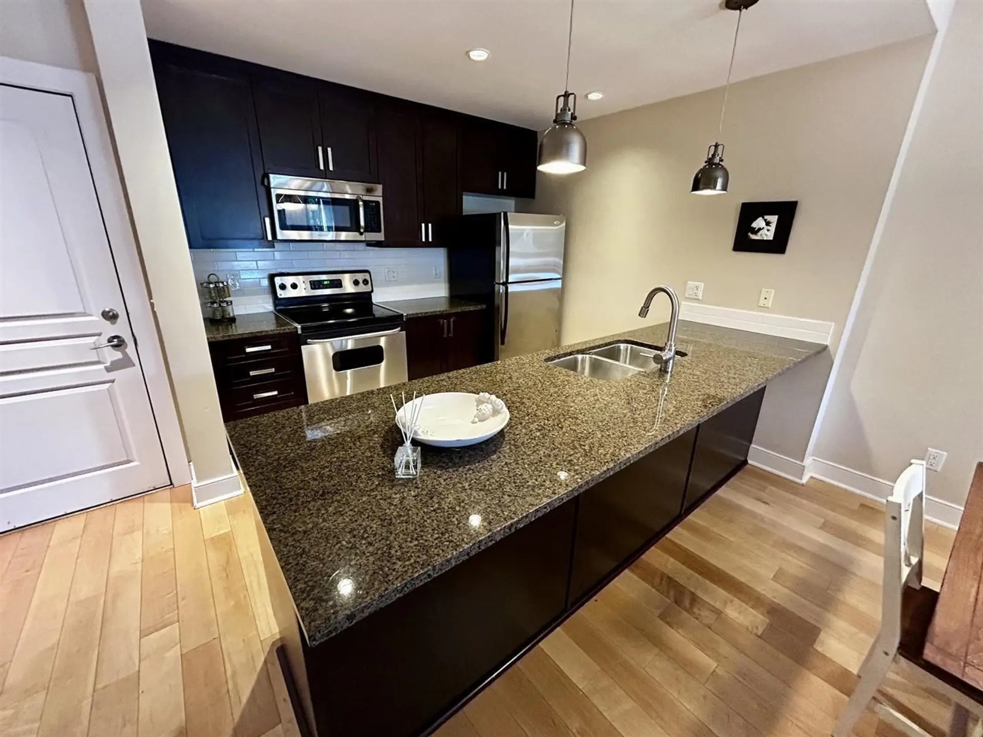 #405 5599 14b Avenue - Image 5