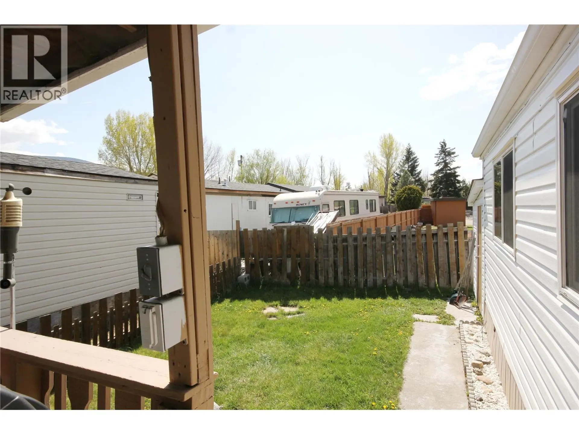 #73 3999 Skaha Lake Road - Image 11