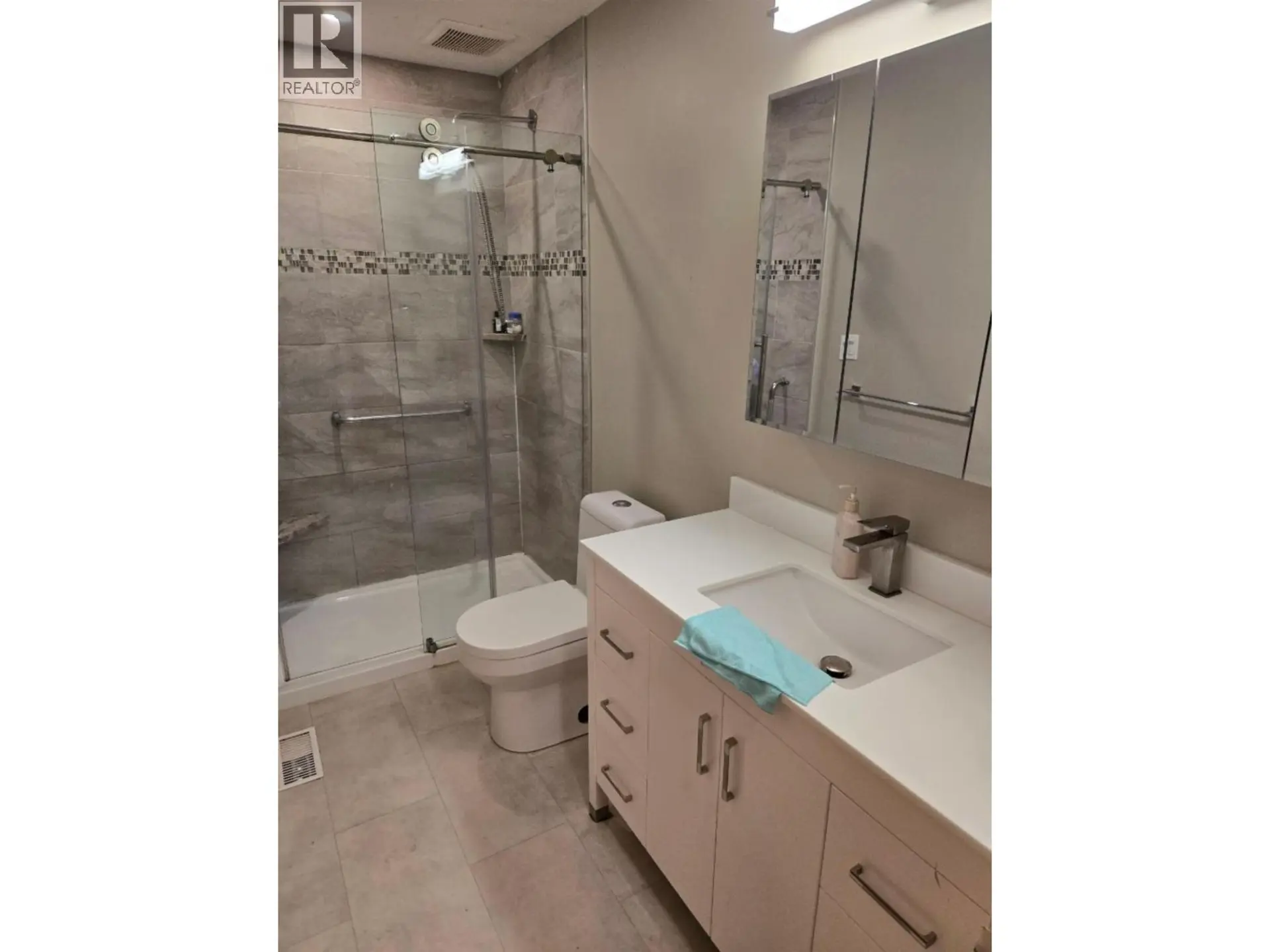 133 S MOFFAT STREET - Image 4