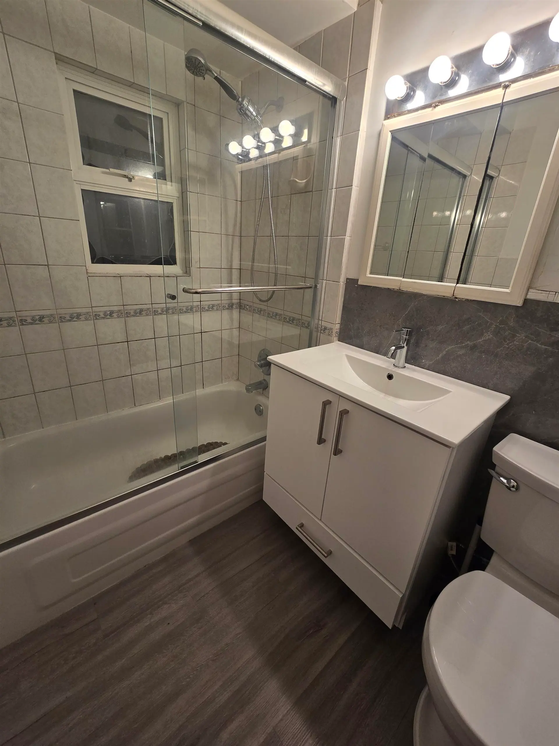 123 E 64th Avenue - Image 16