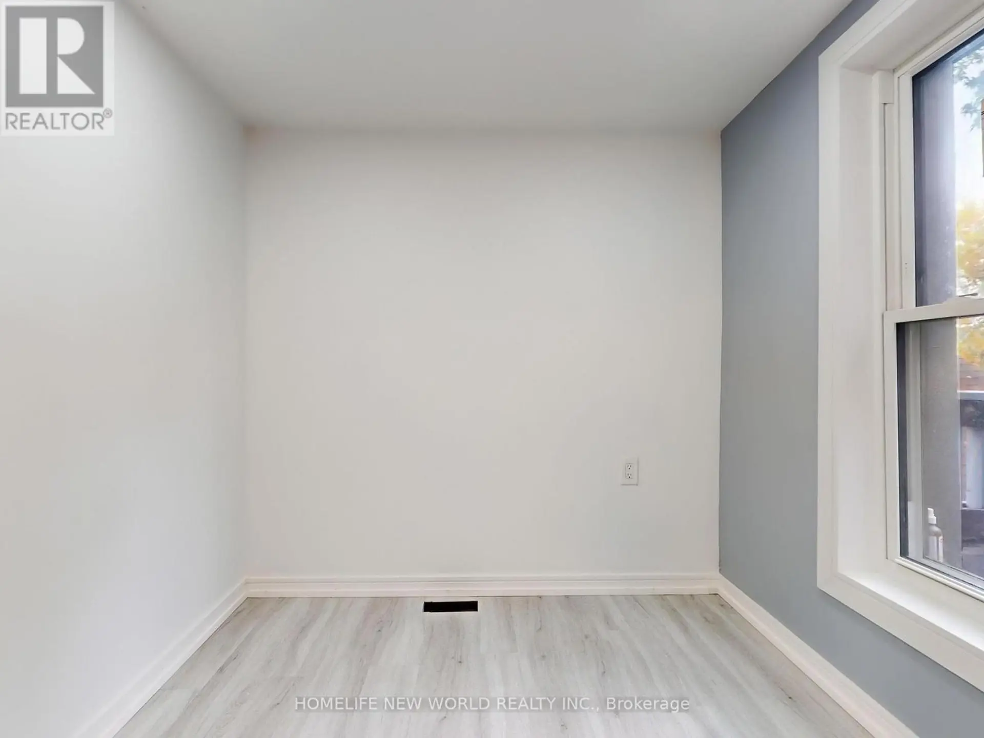 11 MAPLE STREET - Image 13