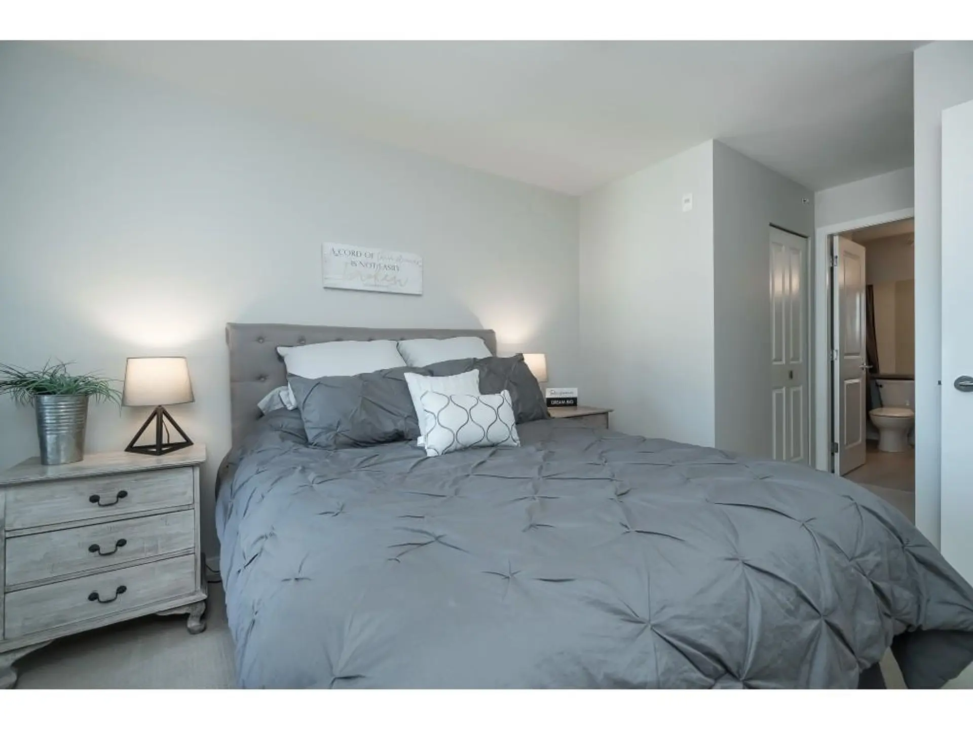 #402 5655 210a Street - Image 10