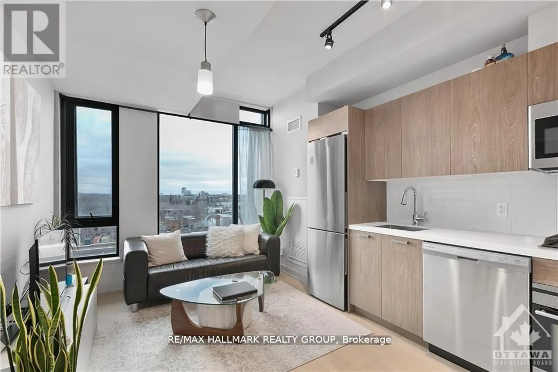 #707 203 CATHERINE STREET - Image 7