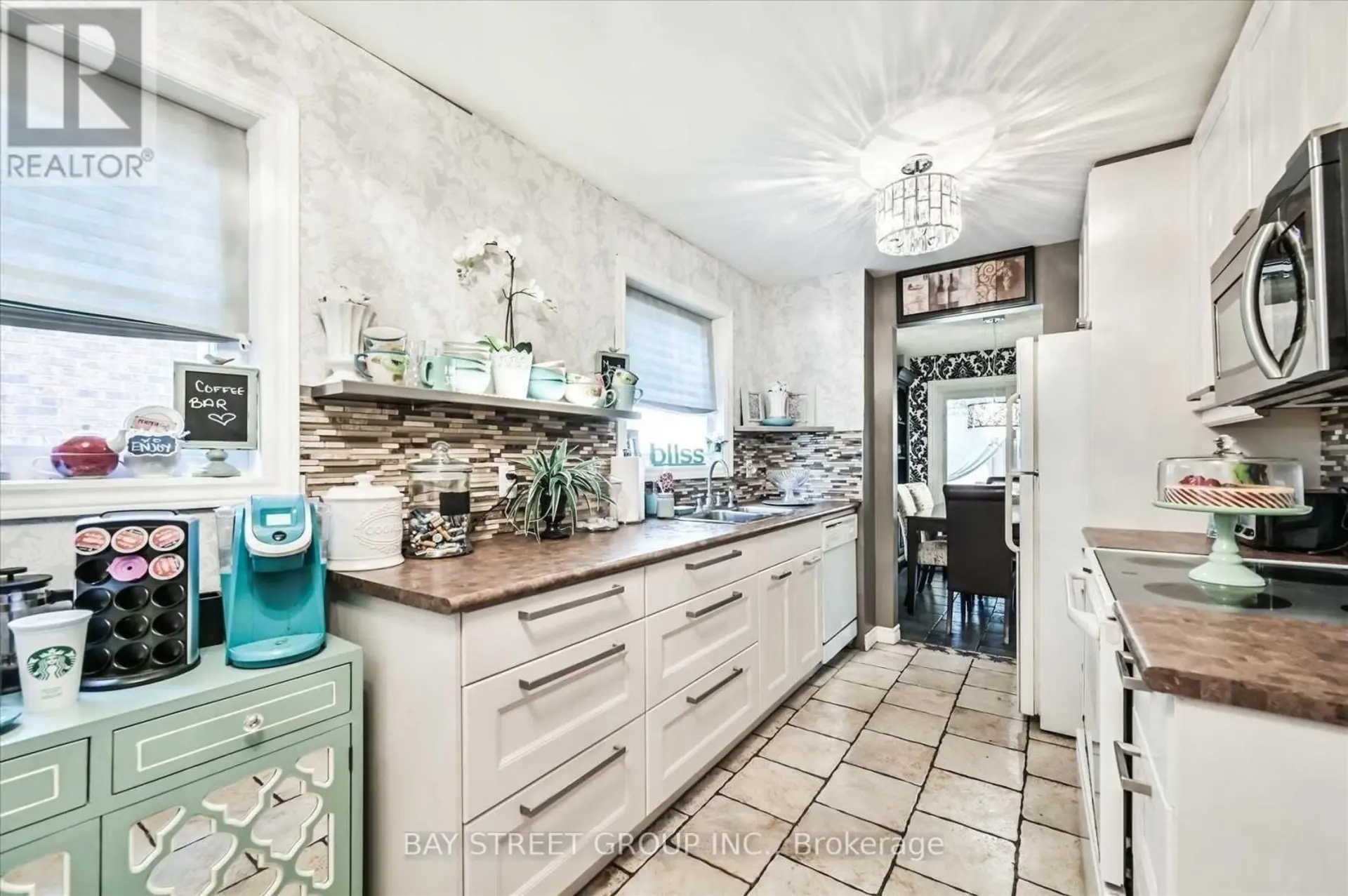 39 BARRINGTON CRESCENT - Image 10