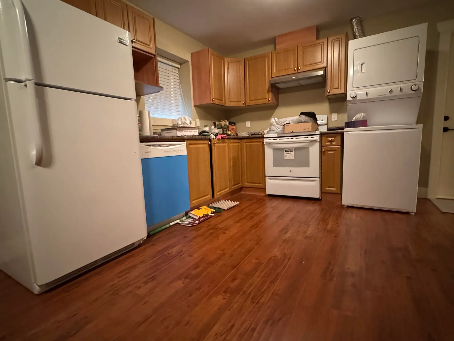 3373 Francis Crescent - Image 14