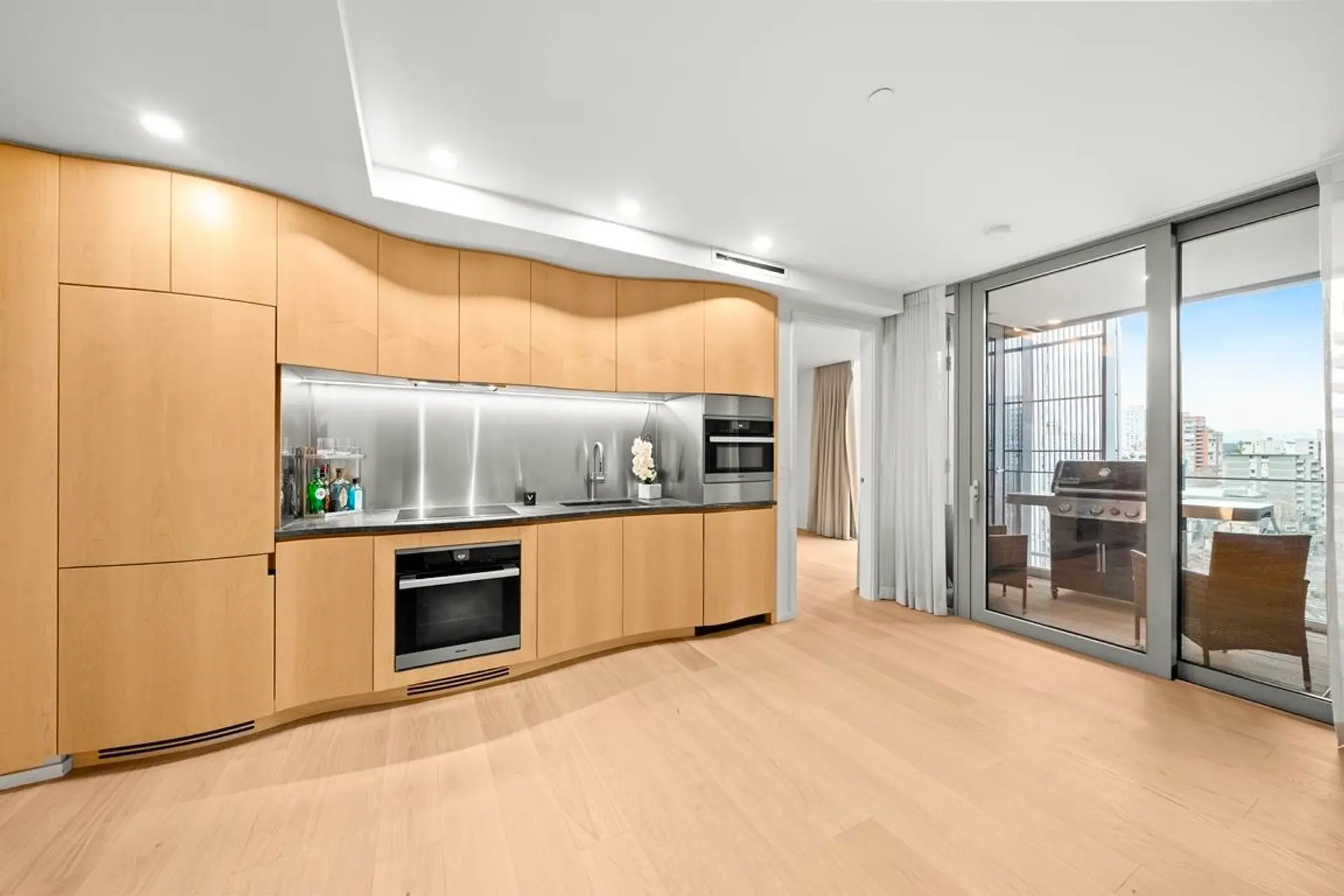 #802 1568 Alberni Street - Image 4