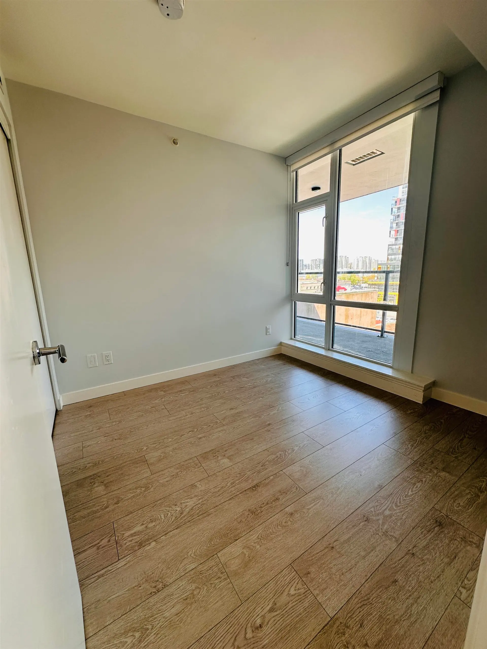 #607 6833 Buswell Street - Image 6