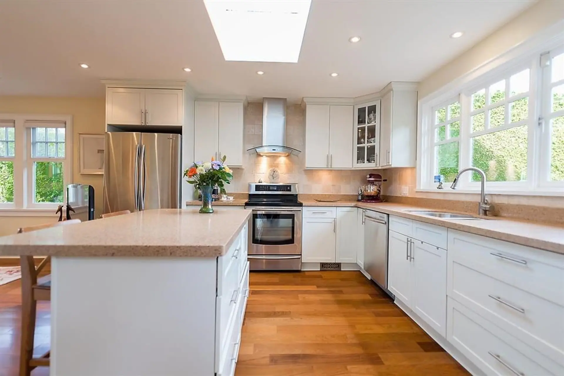 1722 Wesbrook Crescent - Image 5