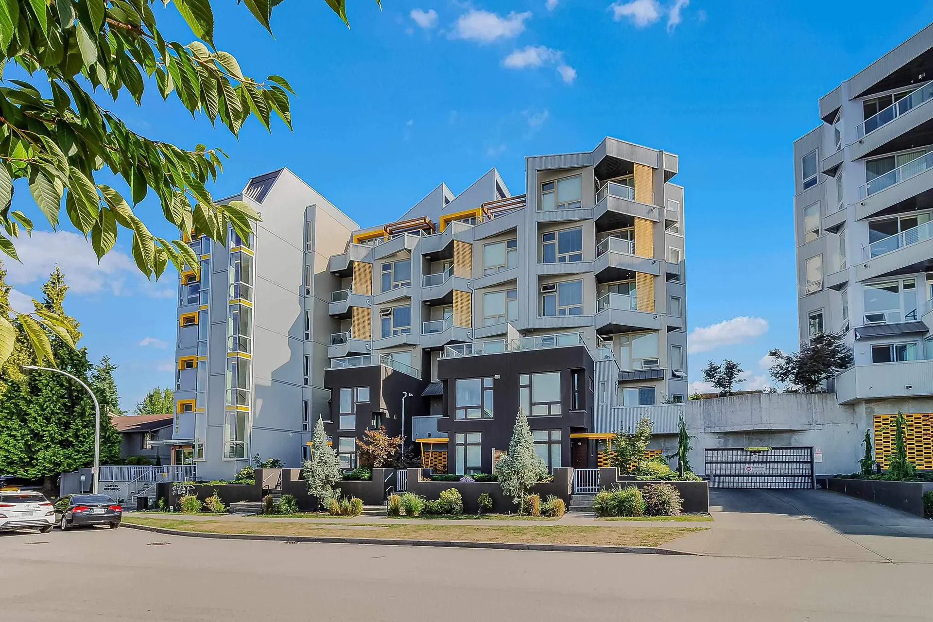 Property at #305 32838 Landeau Place, Abbotsford, BC