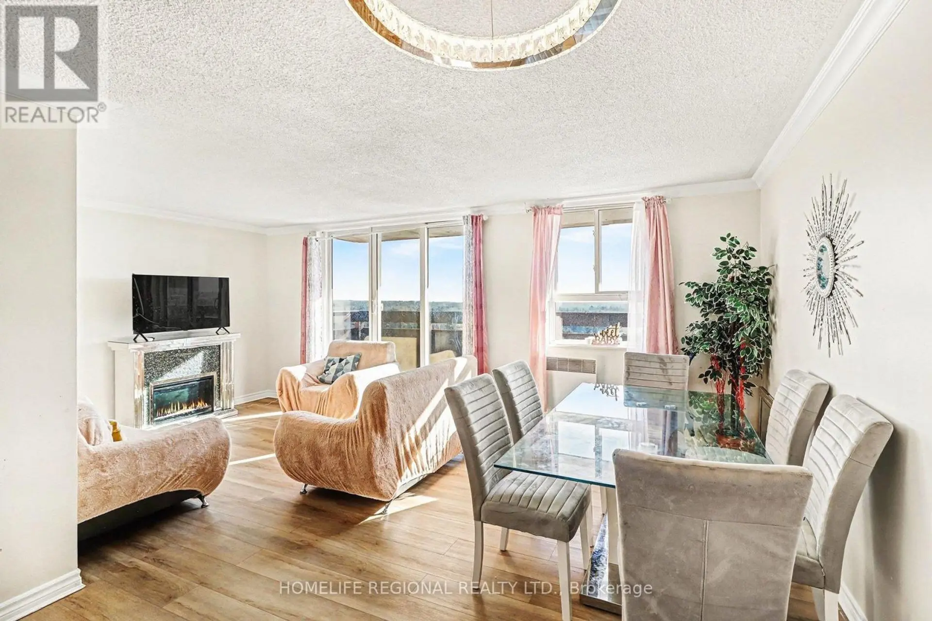 #1403 2000 JASMINE CRESCENT - Image 4