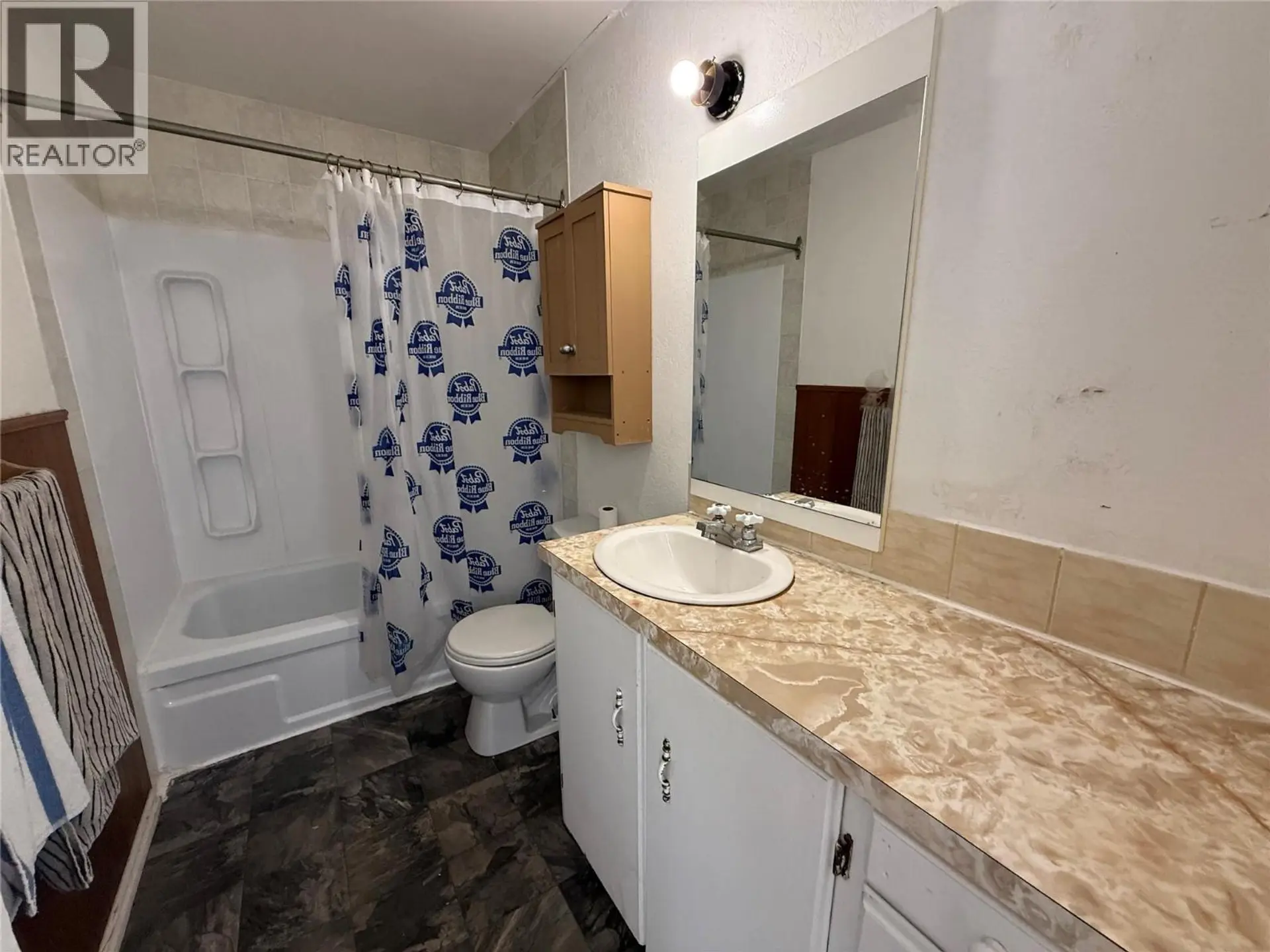 9713 9 Street - Image 2