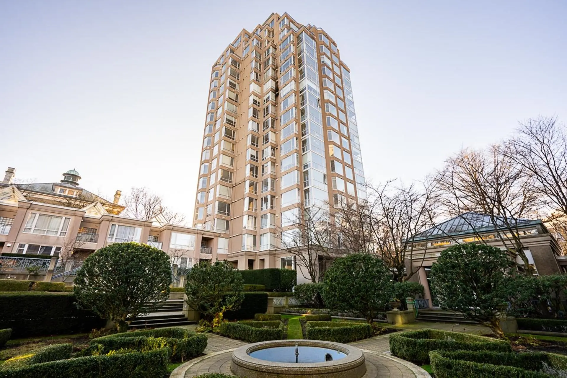 Property at #802 2668 Ash Street, Vancouver, BC