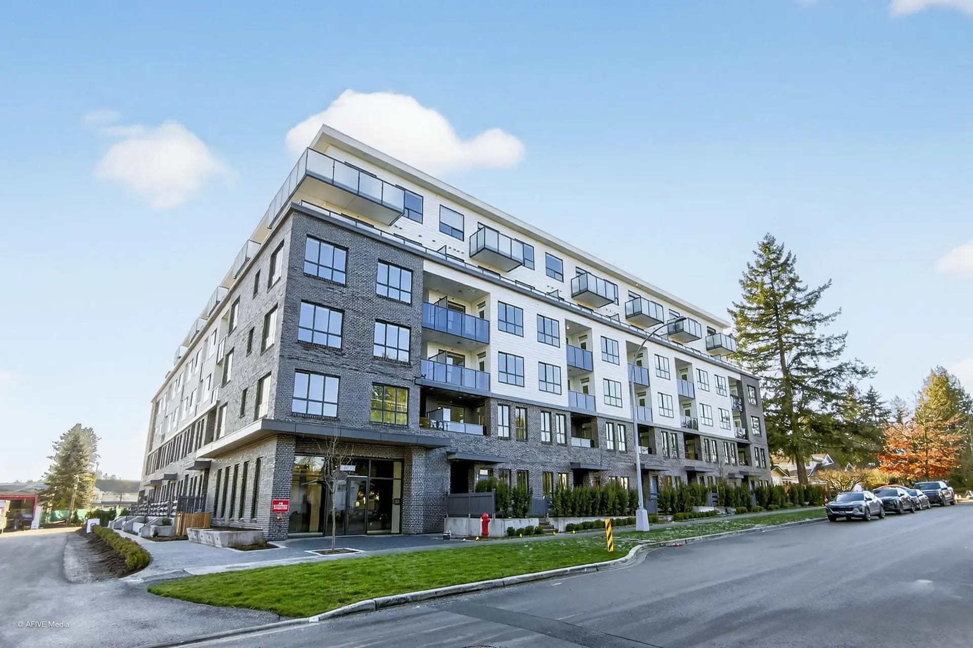 Property at #512 14778 106 Avenue, Surrey, BC