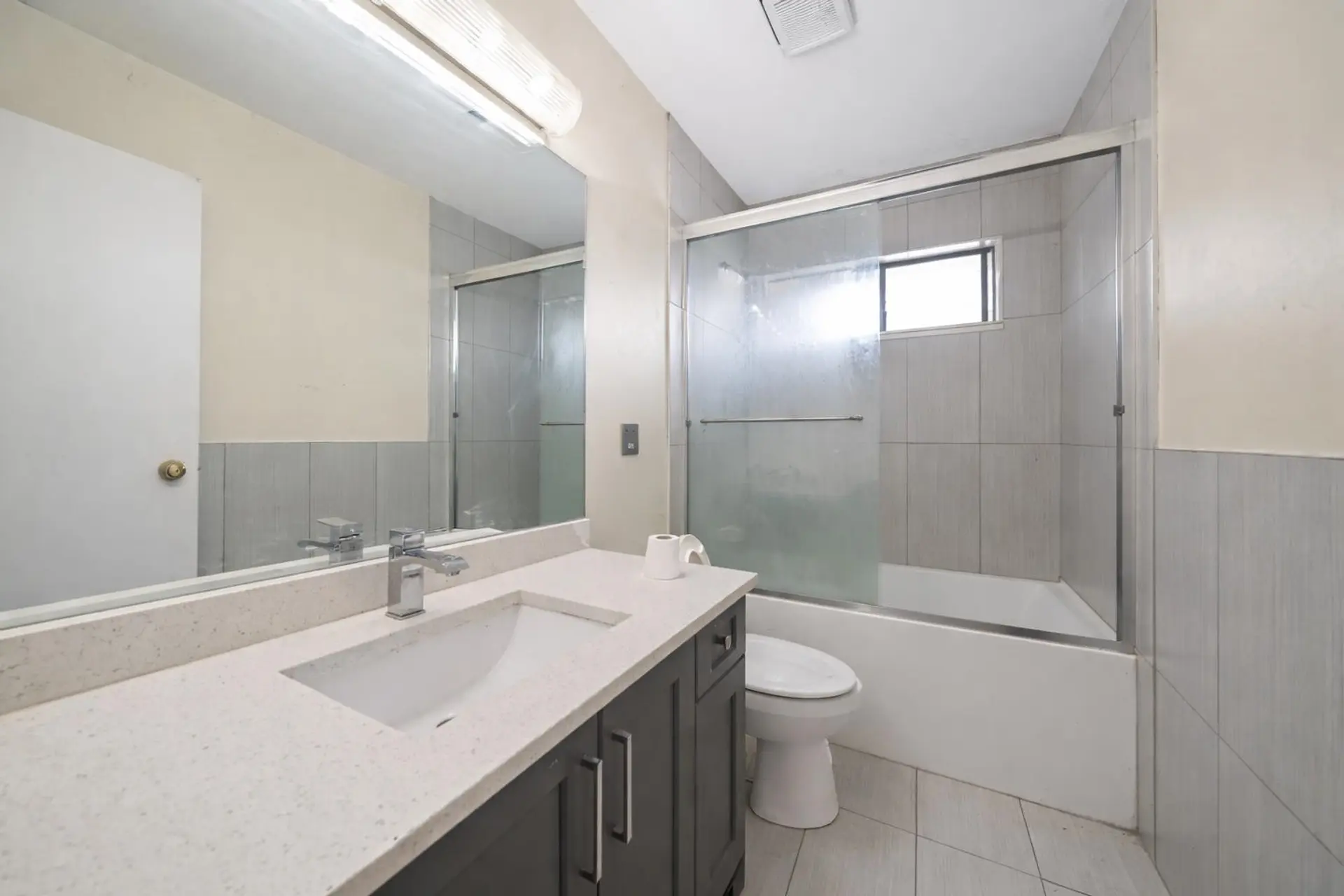 13131 92 Avenue - Image 11