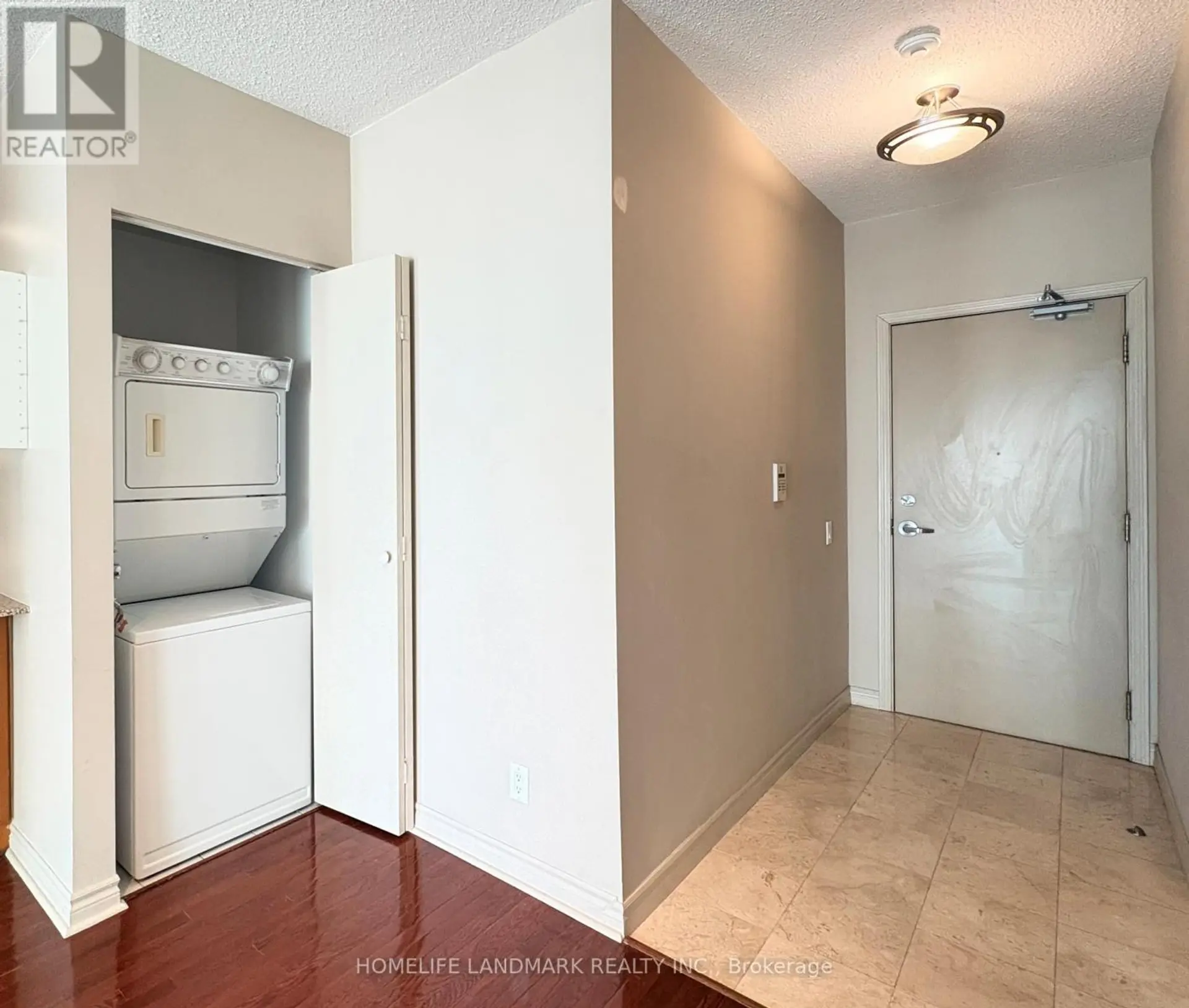 #1015 60 BYNG AVENUE - Image 13