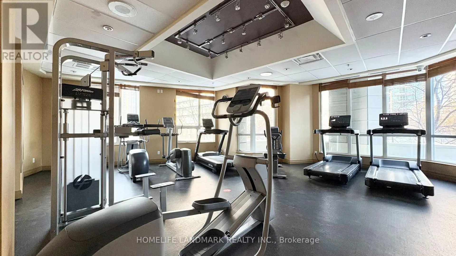 #1015 60 BYNG AVENUE - Image 17