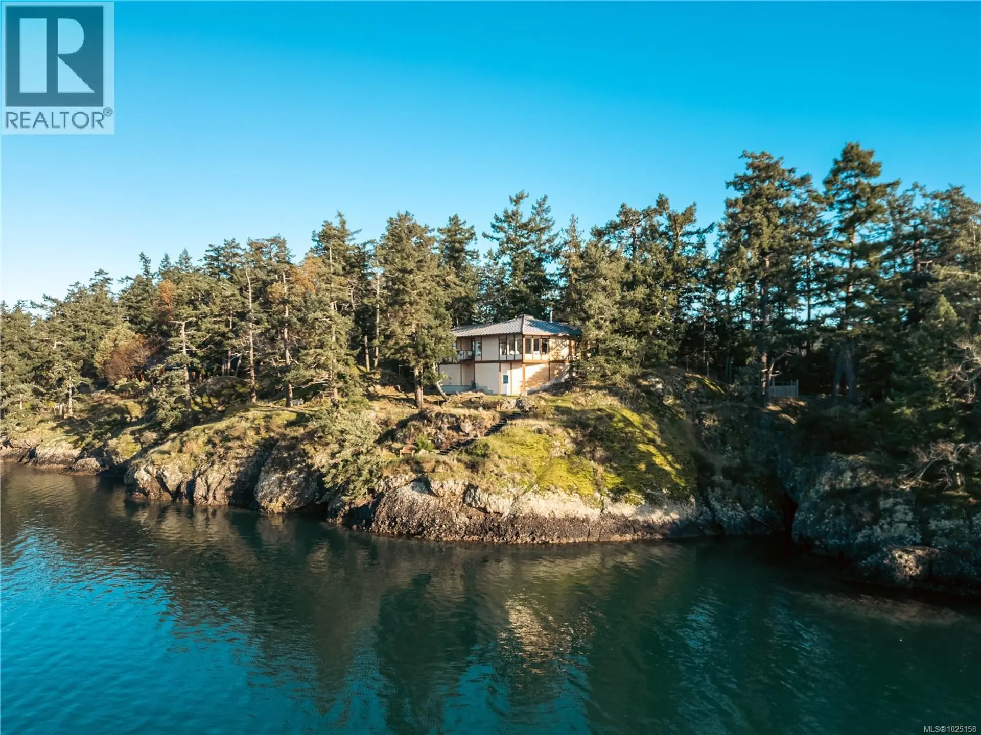 Property at 456 Scott Point Dr, Salt Spring, BC
