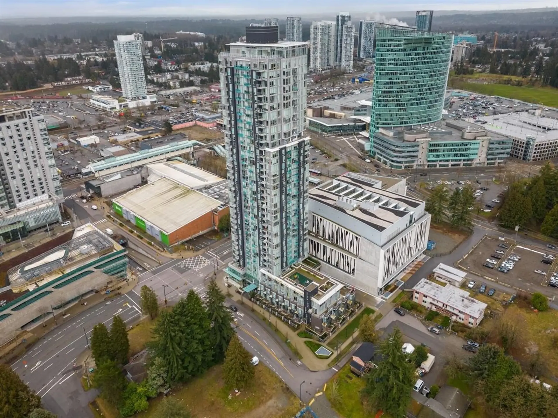 #3203 13438 Central Avenue - Image 6