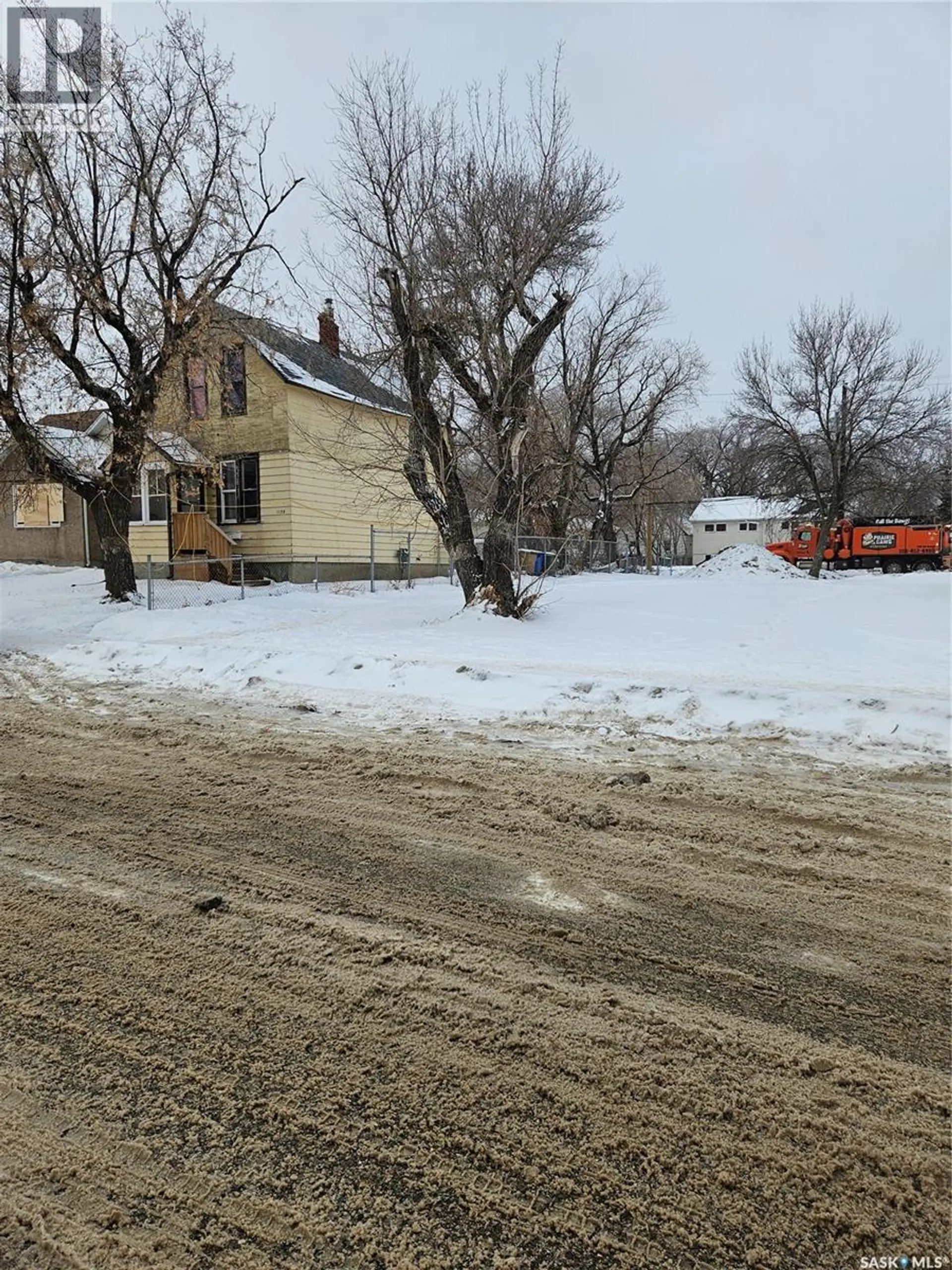 1130 Angus STREET - Image 2