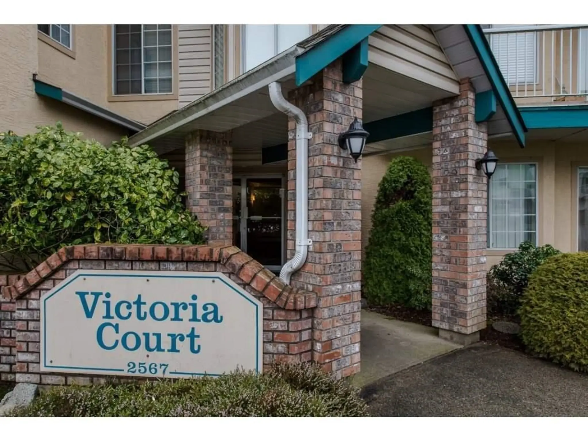 Property at #207 2567 Victoria Street, Abbotsford, BC