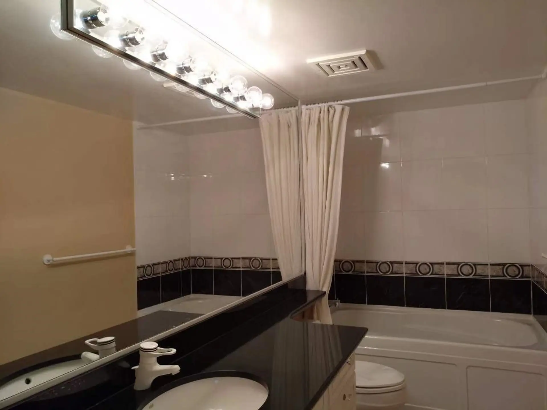 #505 560 Cardero Street - Image 7