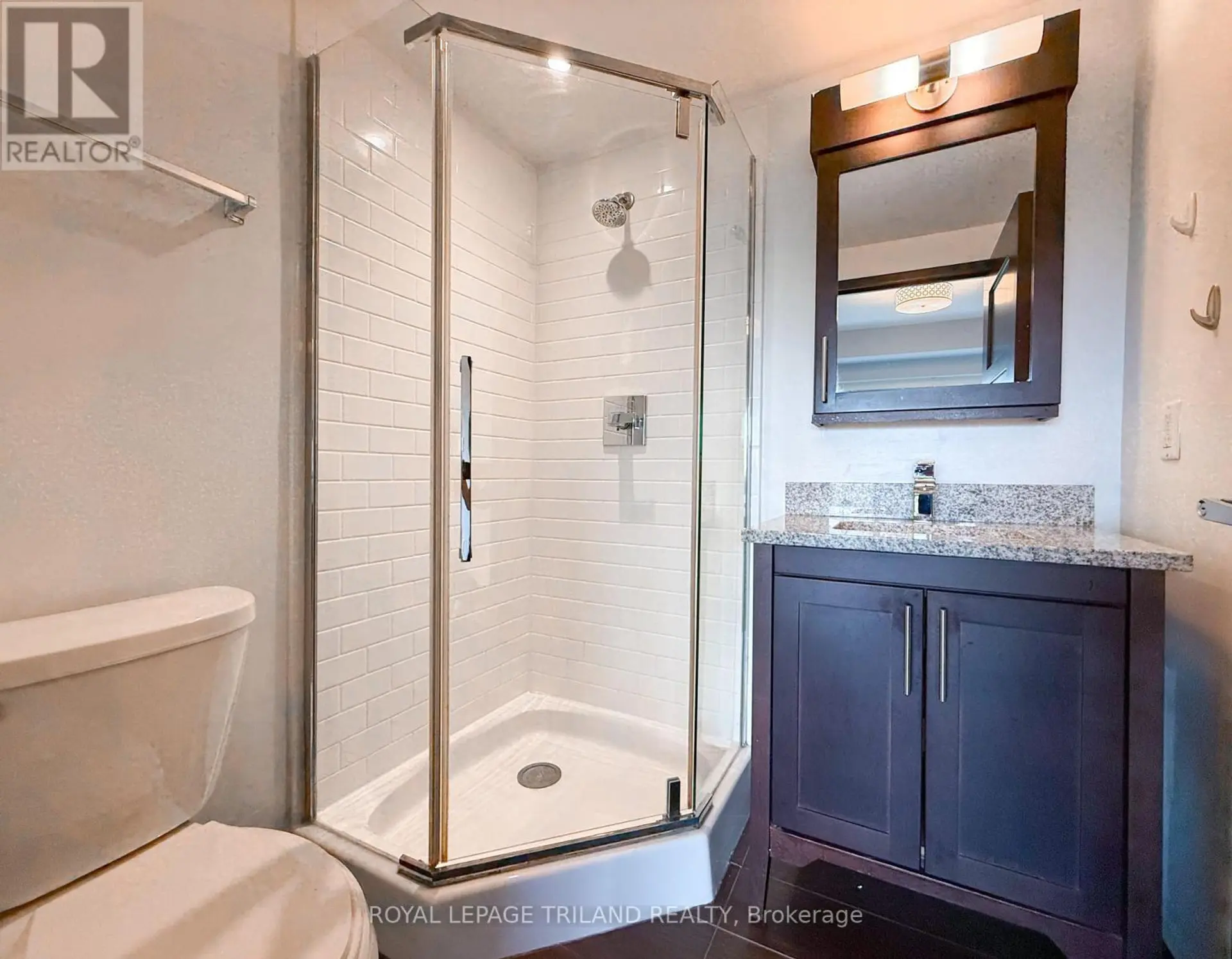 #1116 1235 RICHMOND STREET - Image 11