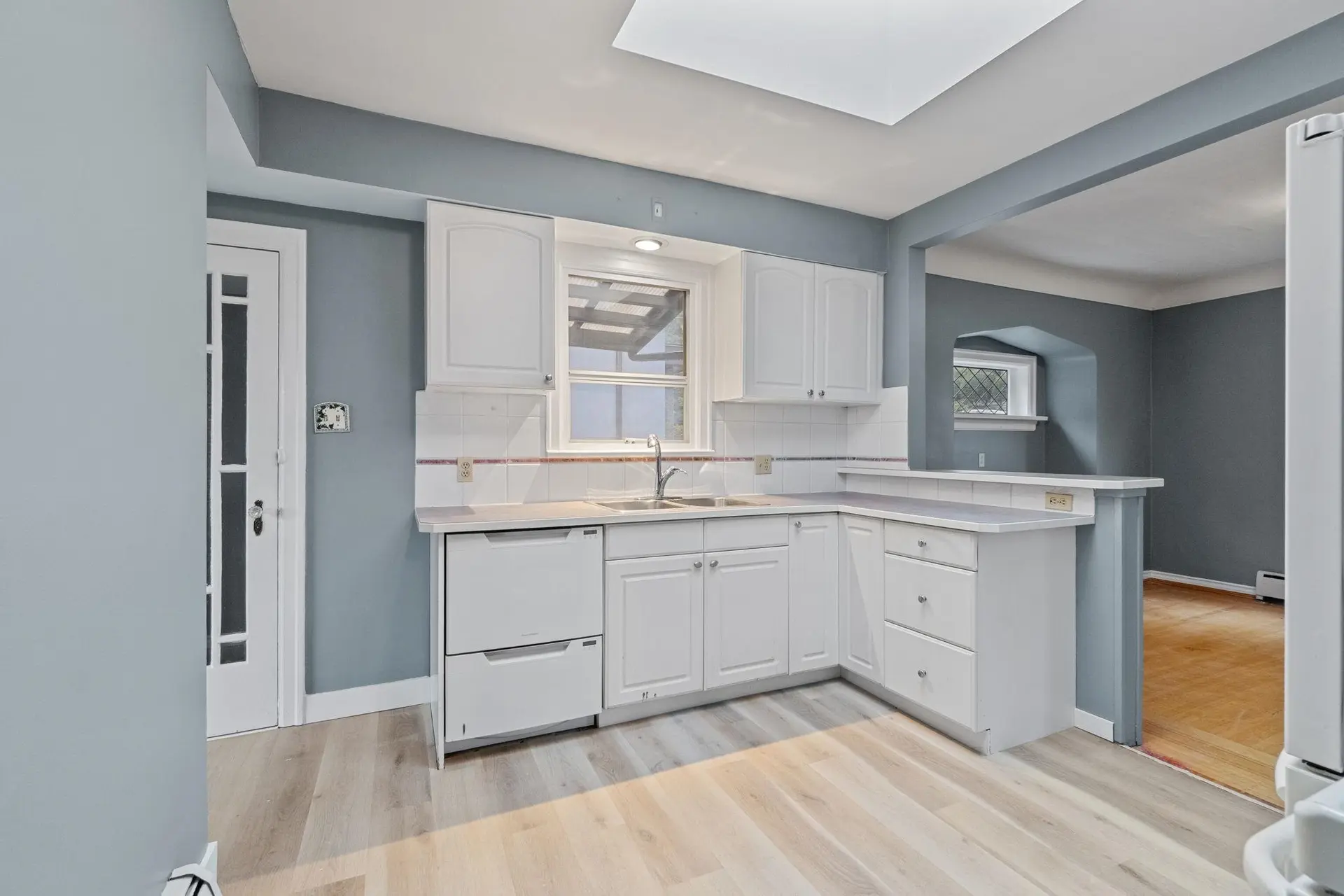 3775 Trinity Street - Image 10