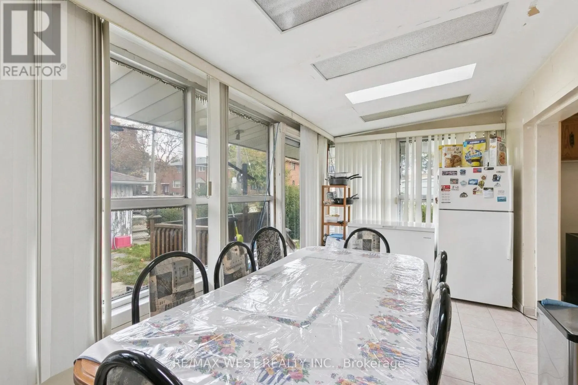 562 ALLIANCE AVENUE - Image 7