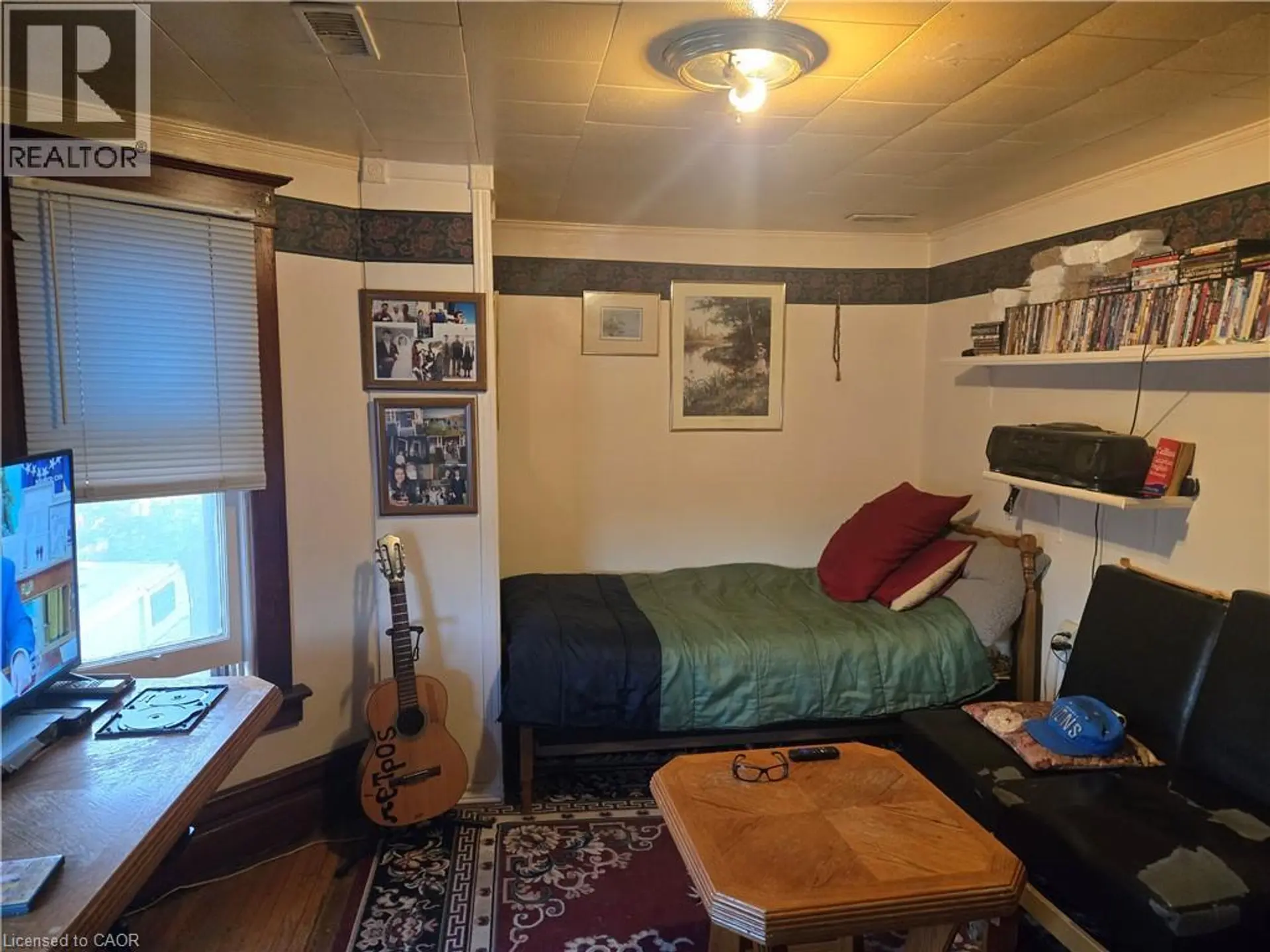 13 TALBOT STREET E - Image 12