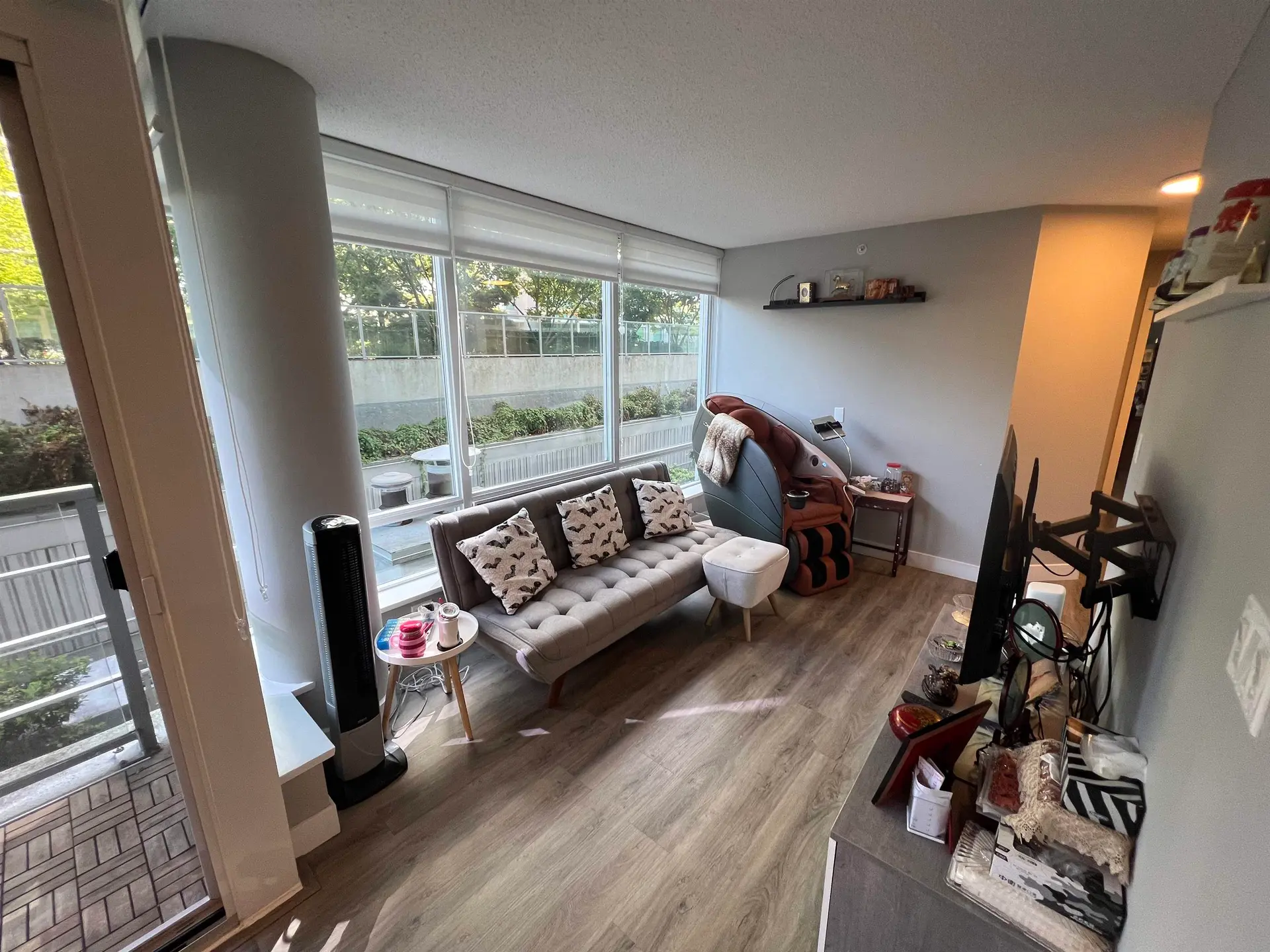 #501 8280 Lansdowne Road - Image 3
