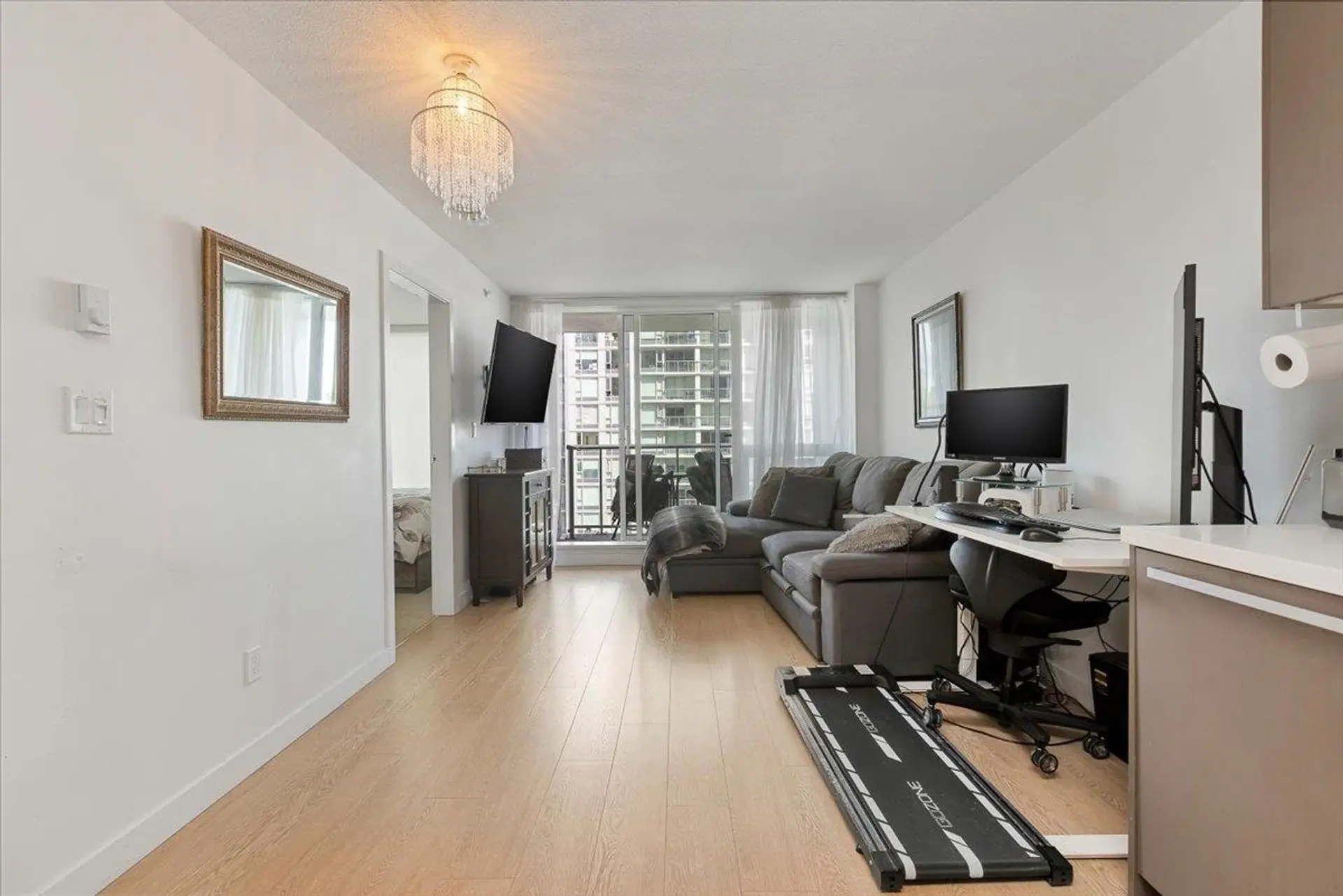 #1015 13696 100 Avenue - Image 2