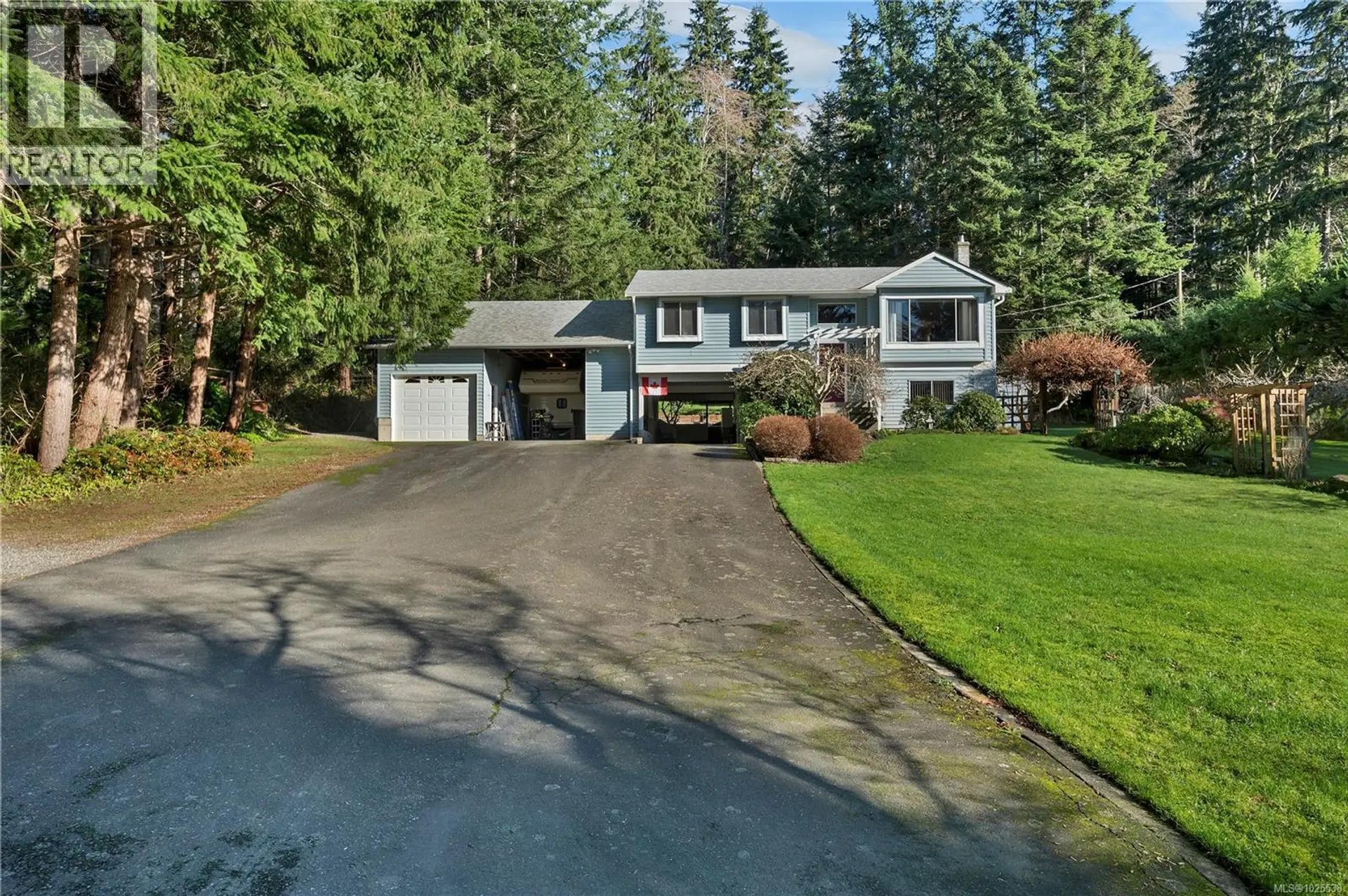 Property at 698 Plaza Rd, Quadra Island, BC