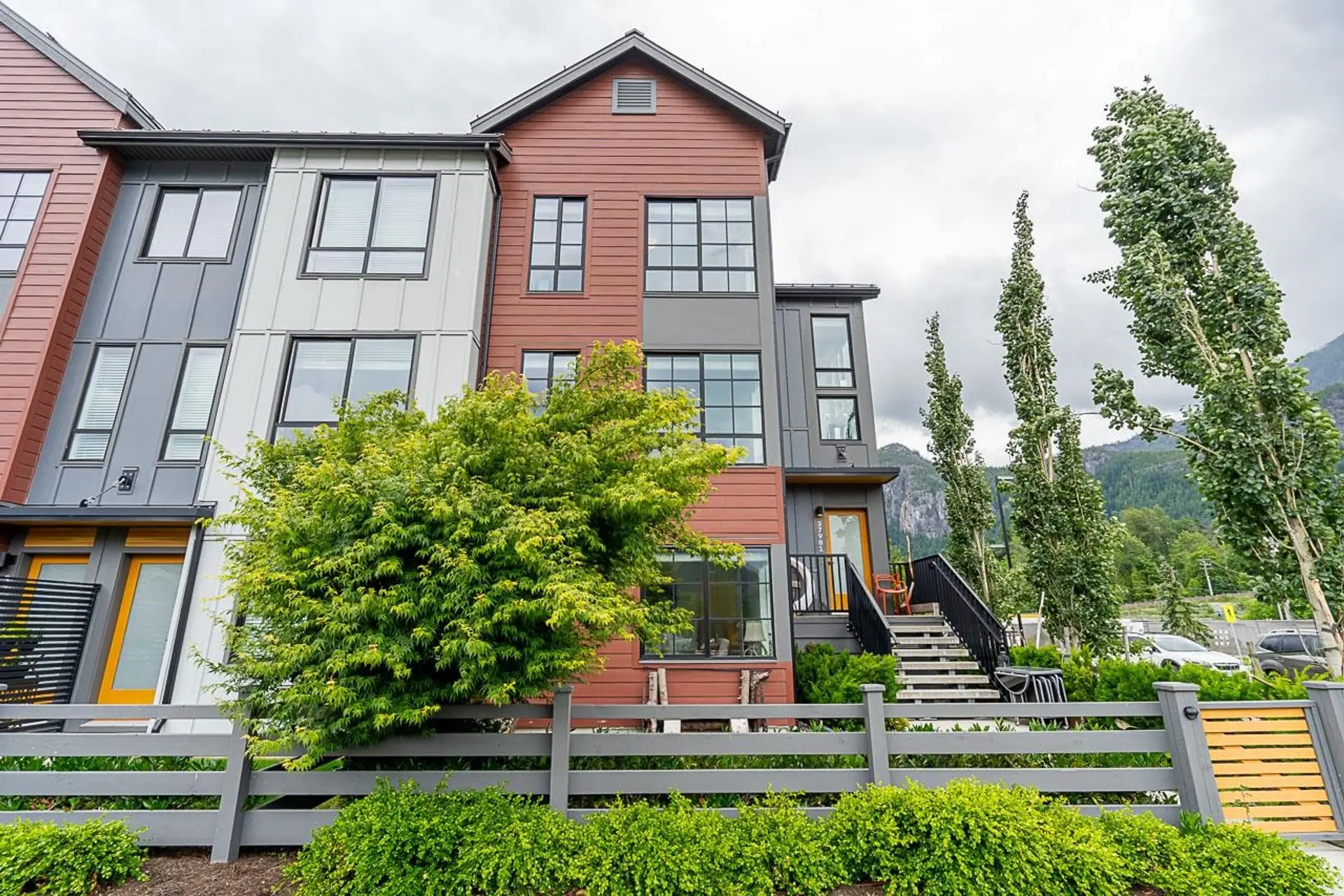 Property at 37981 Helm Way, Squamish, BC