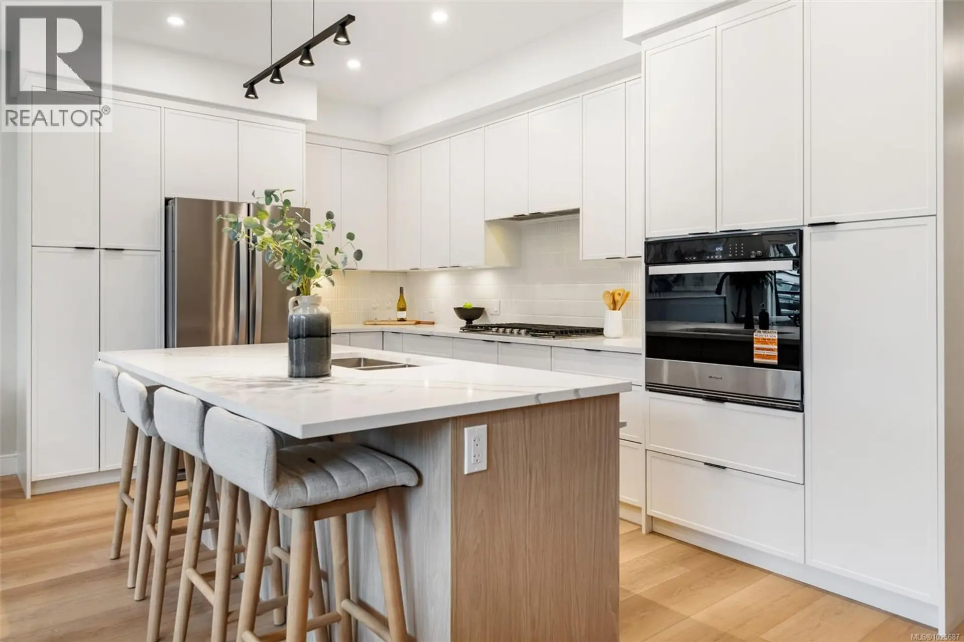 Property at 2507 Bronzite Pl, Langford, BC