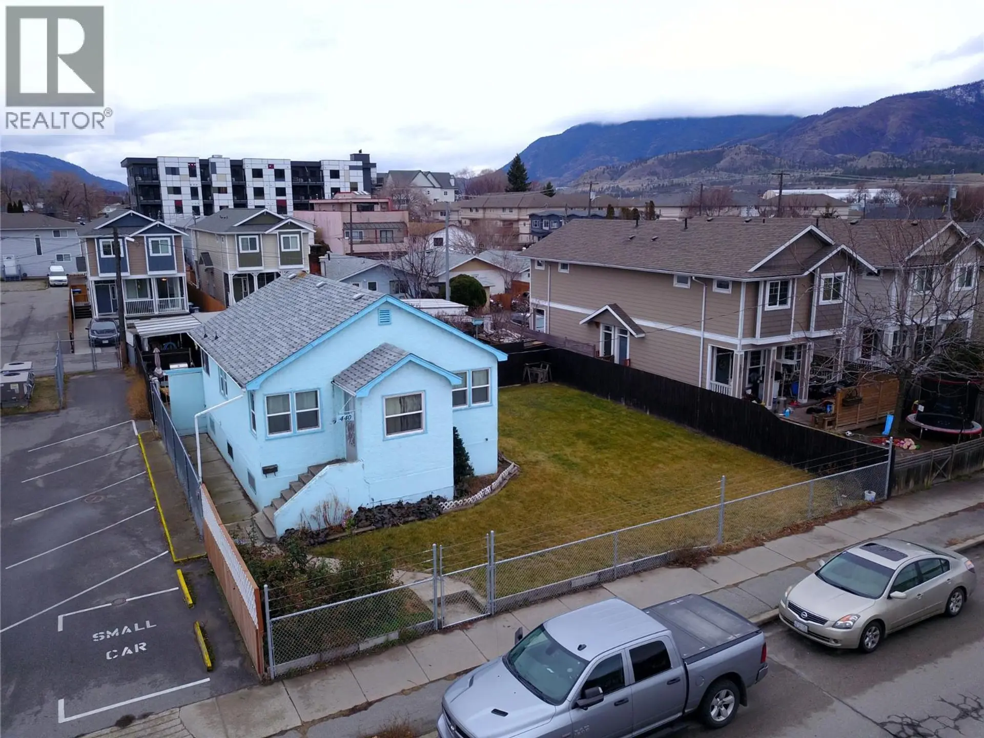 440 Westminster Avenue W - Image 5