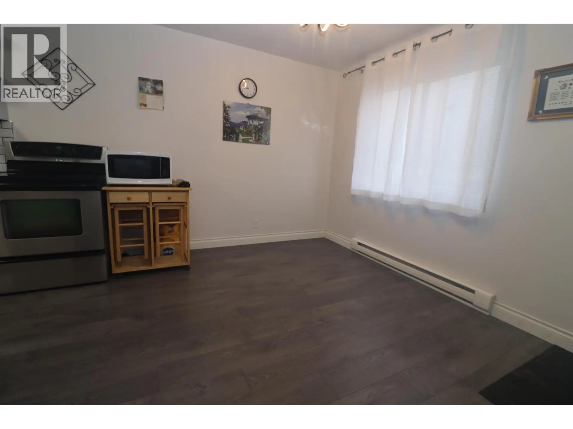 2114 STRATHCONA AVENUE - Image 3